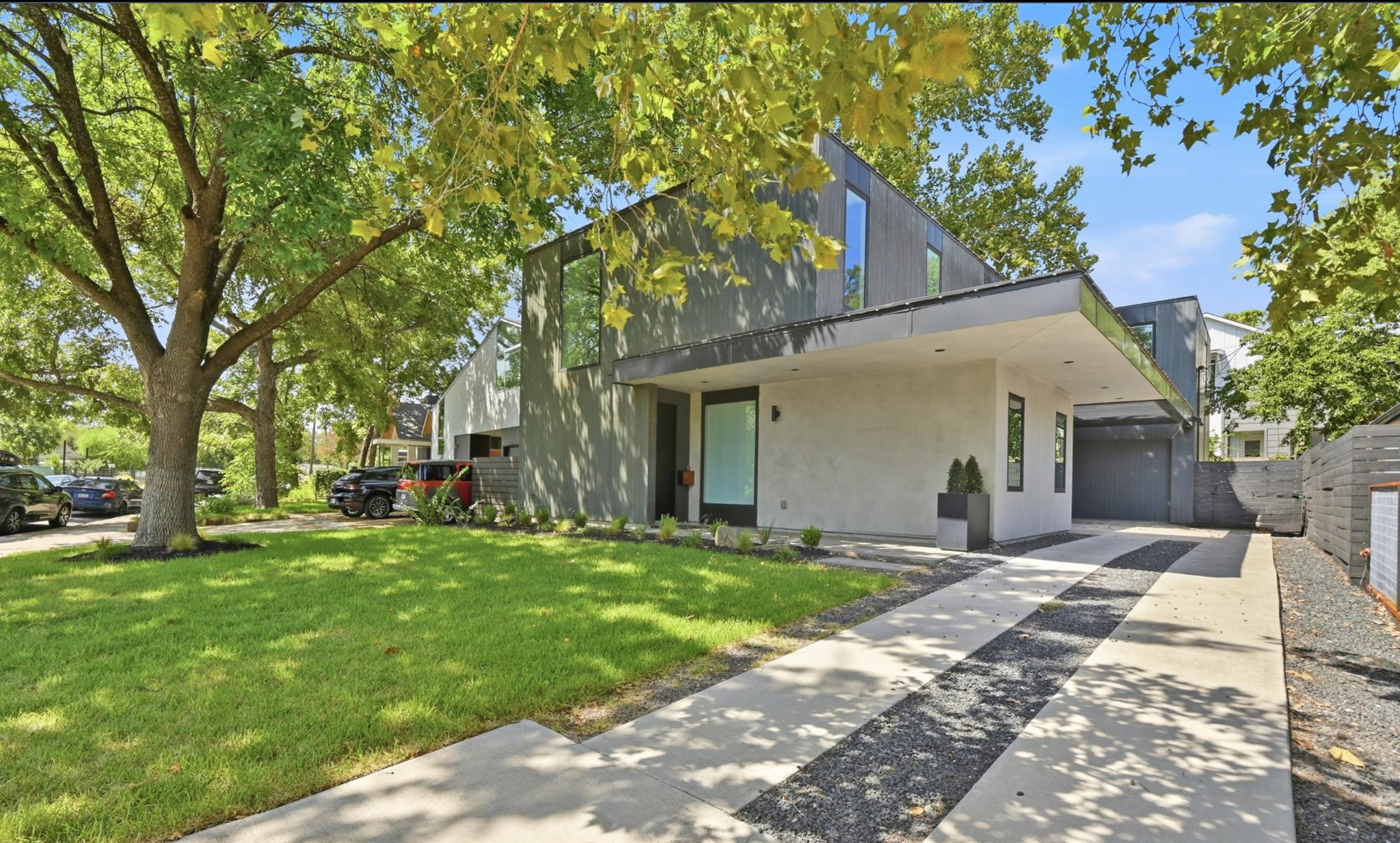 3004 Fontana DR, Austin, TX 78704