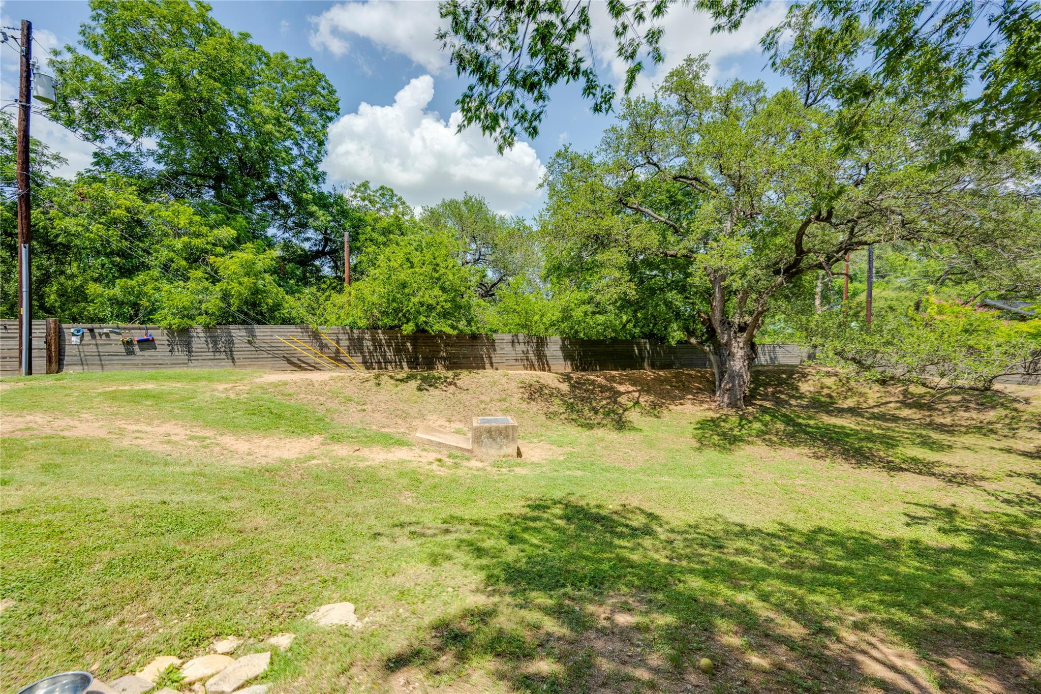 2215 Post RD #2076, Austin, TX 78704