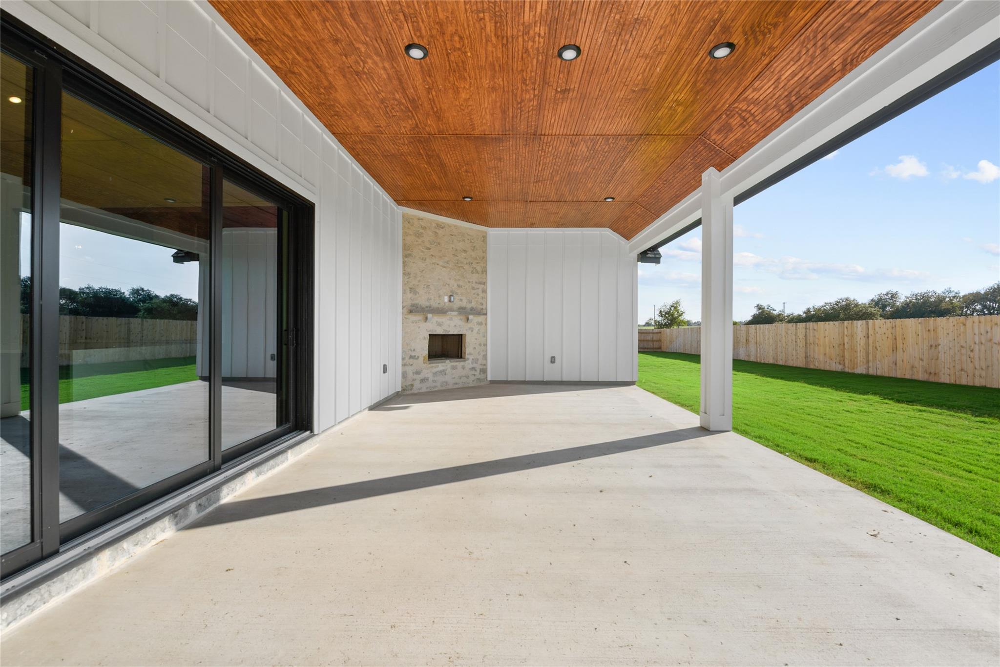 6756 Kings Mill DR, Salado, TX 76571