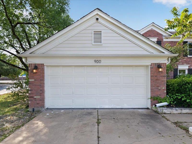 900 Oakcrest CIR, Cedar Park, TX 78613