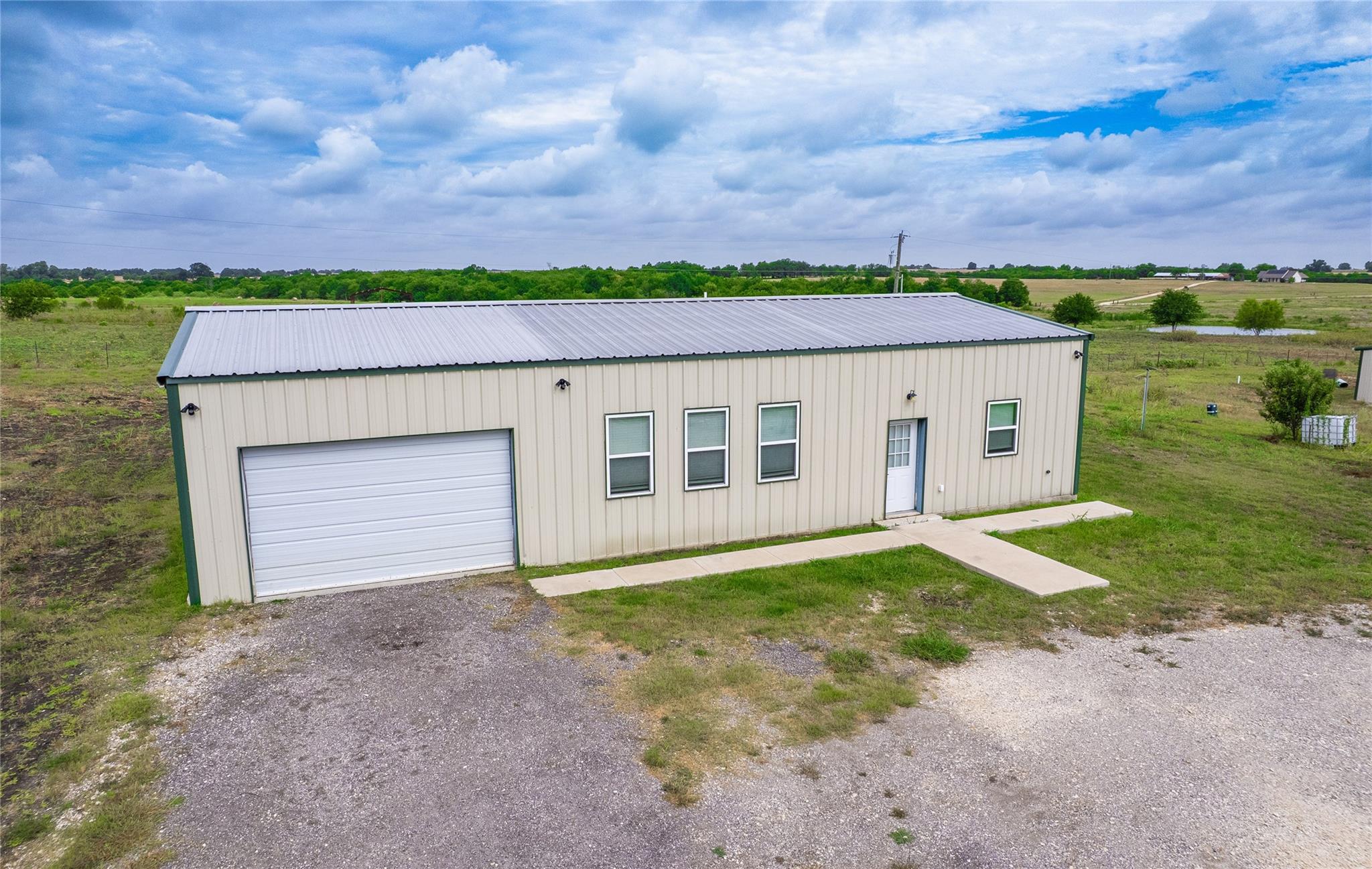 1889 County Road 487, Taylor, TX 76574