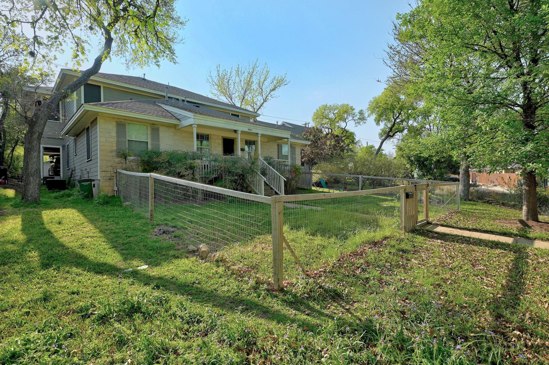 1809 W 39th ST #A/B, Austin, TX 78731