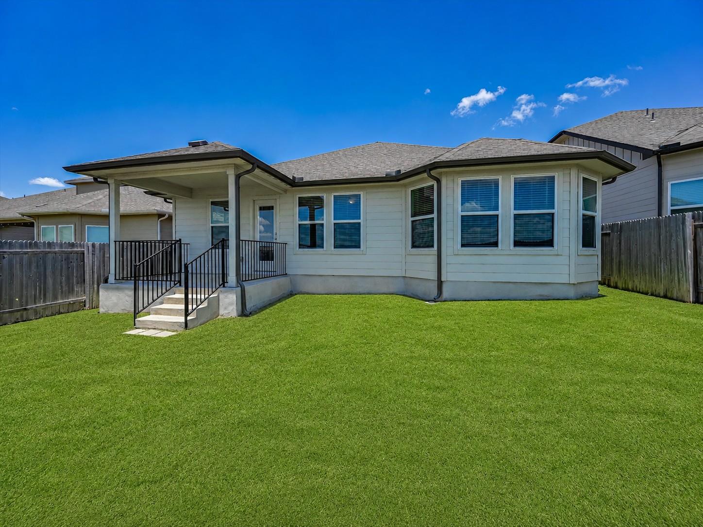 632 Wild Spur LN, Liberty Hill, TX 78642