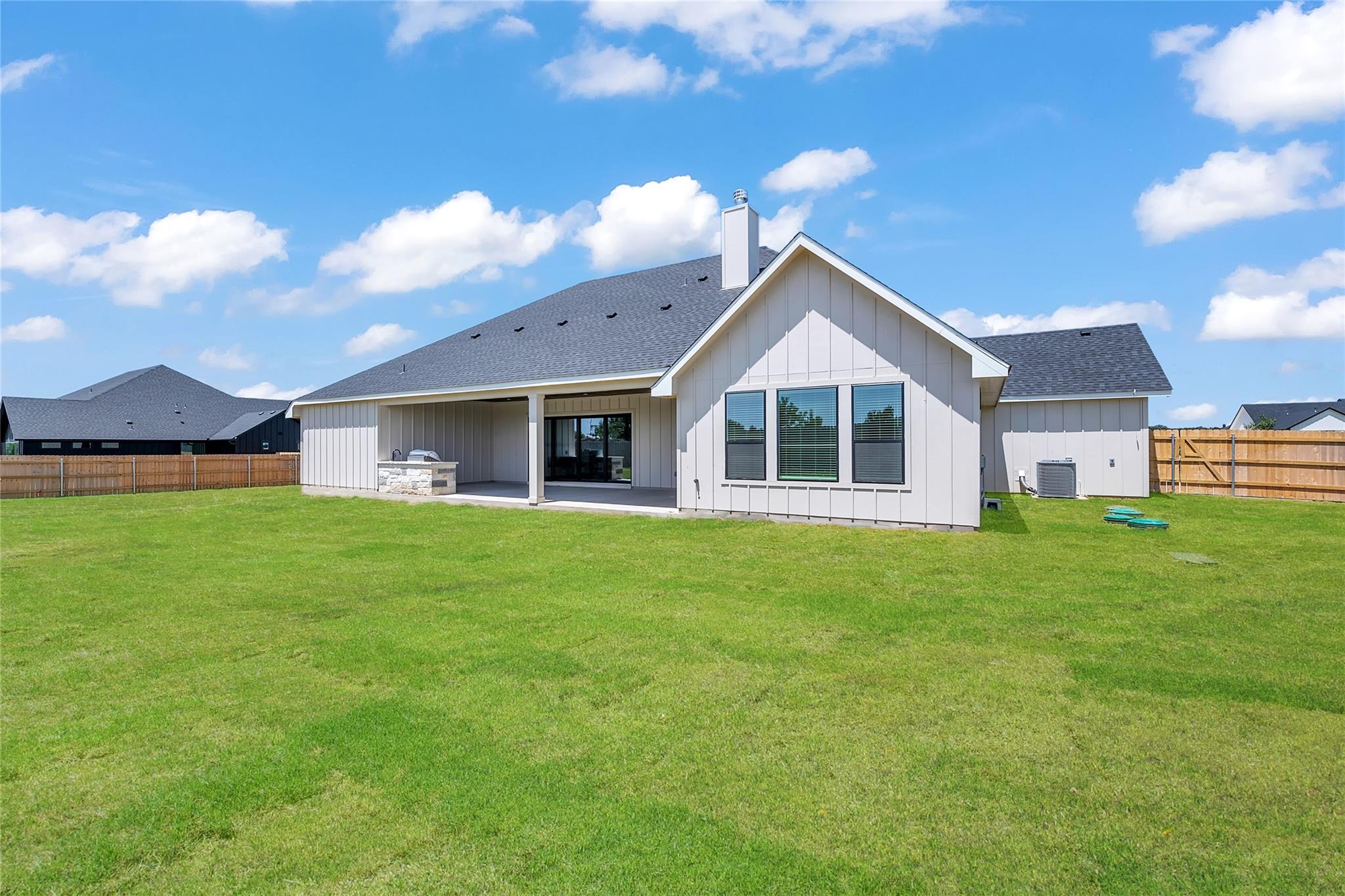 6762 Kings Mill DR, Salado, TX 76571