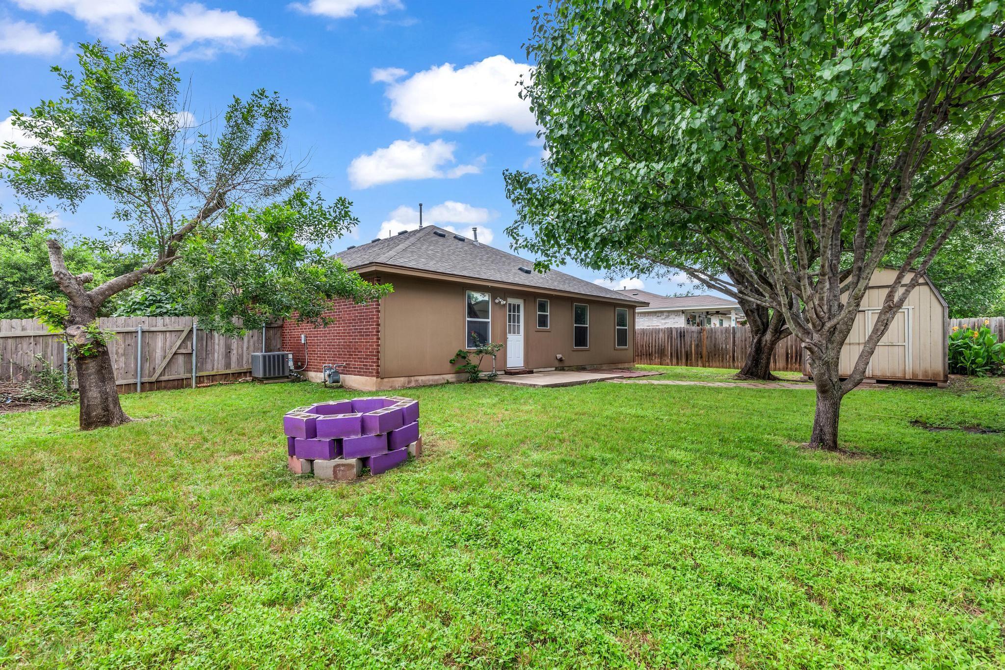 609 Golden Gate DR, Leander, TX 78641