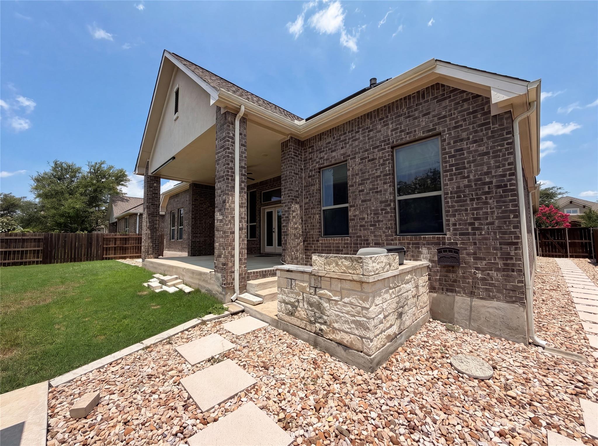 1604 Hollowback DR, Leander, TX 78641