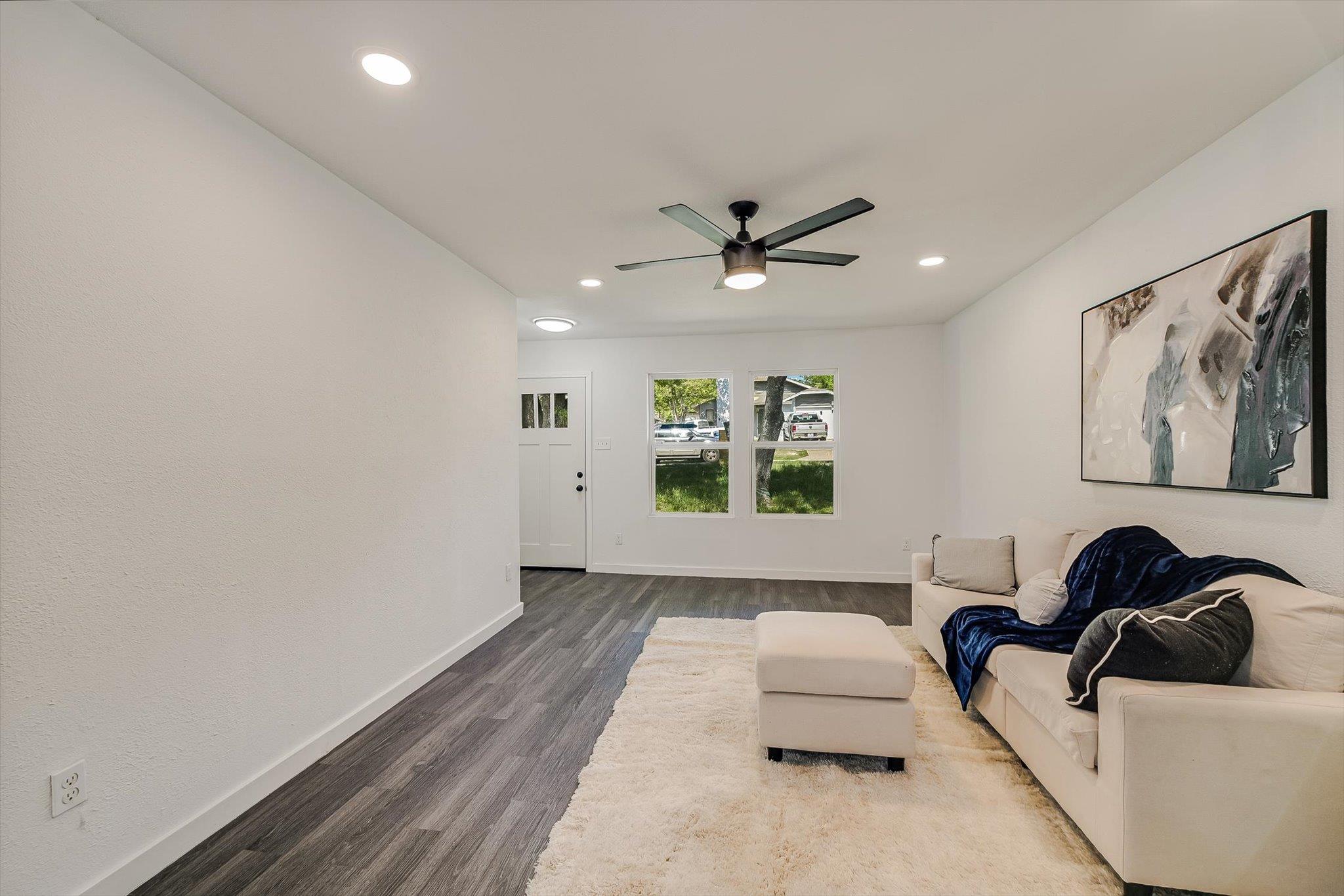 6913 Shannon DR, Austin, TX 78724