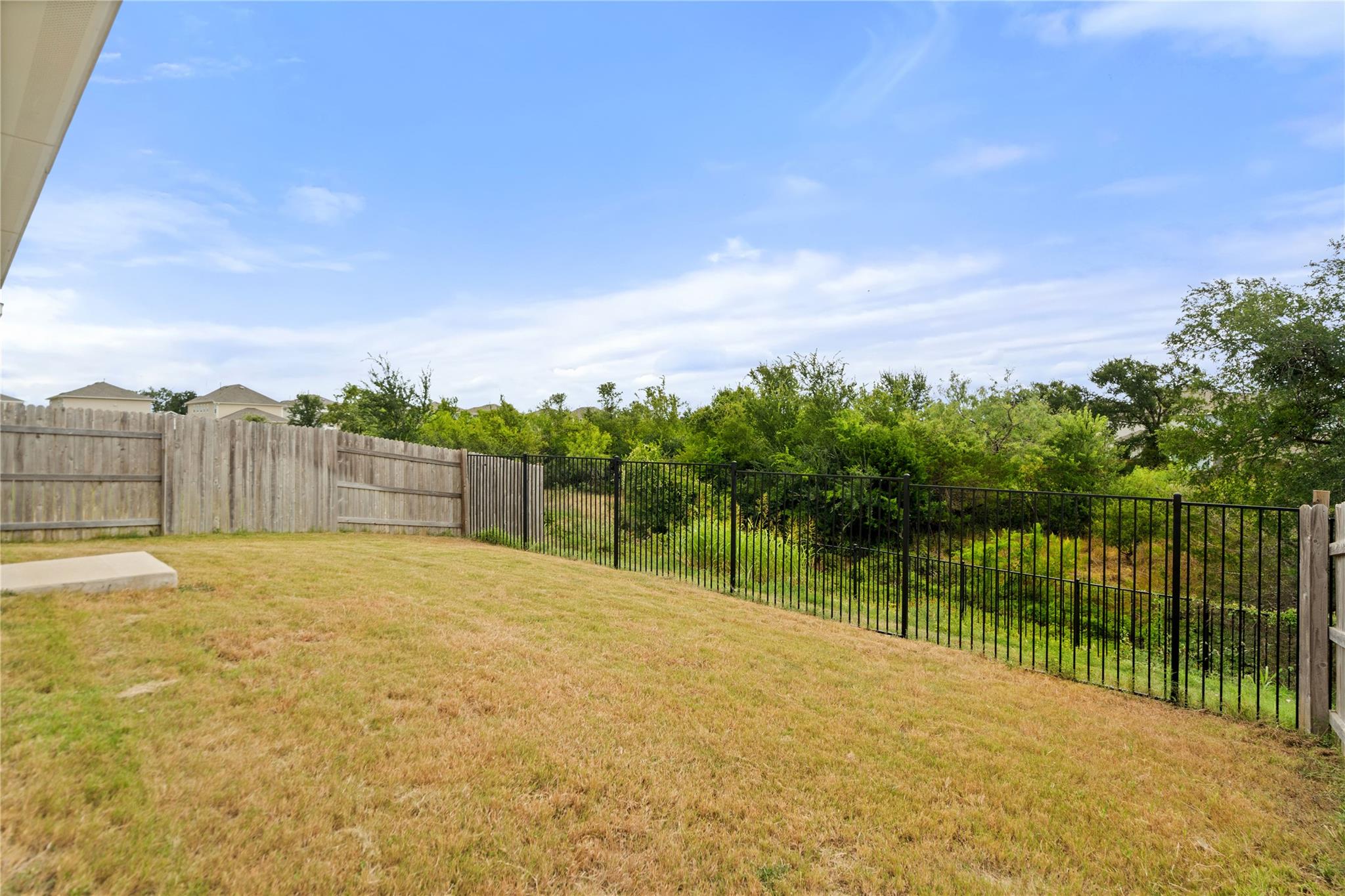 129 Tall Grass DR, Georgetown, TX 78628