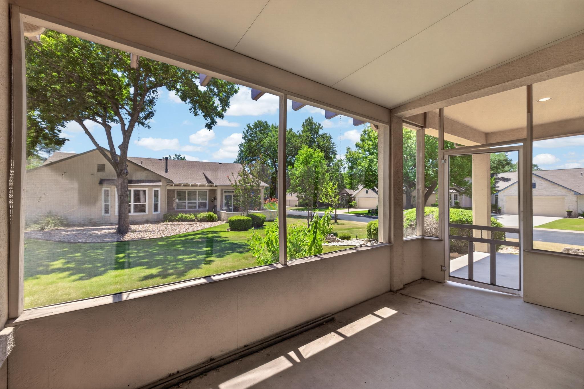201 Whispering Wind DR, Georgetown, TX 78633