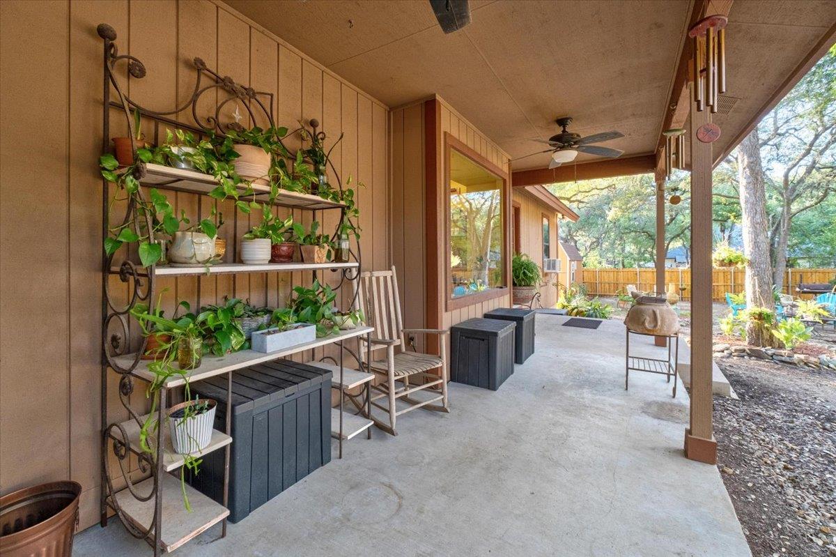 208 Daybreak CV, Buda, TX 78610