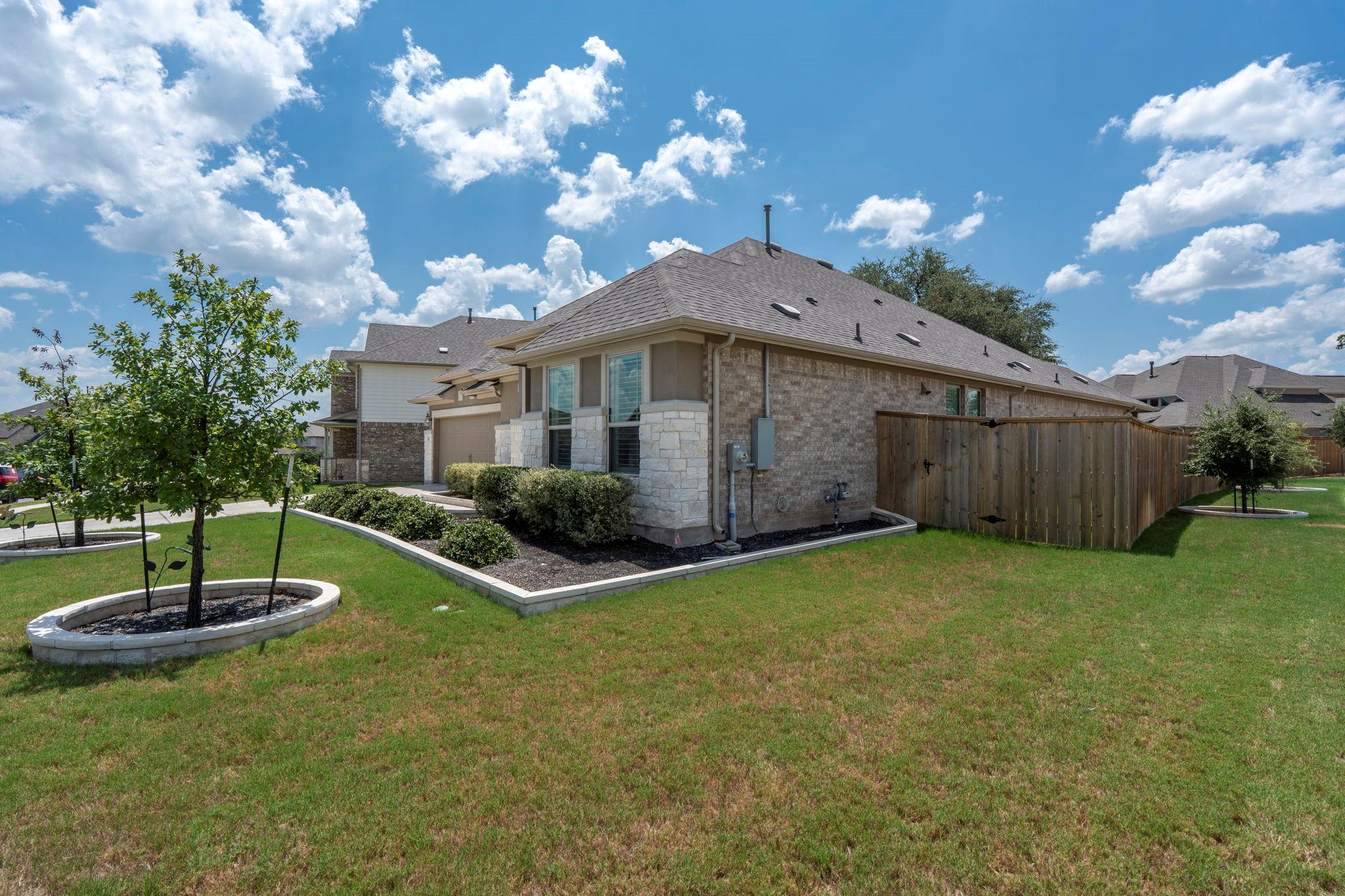 805 Cold River Rn, Kyle, TX 78640