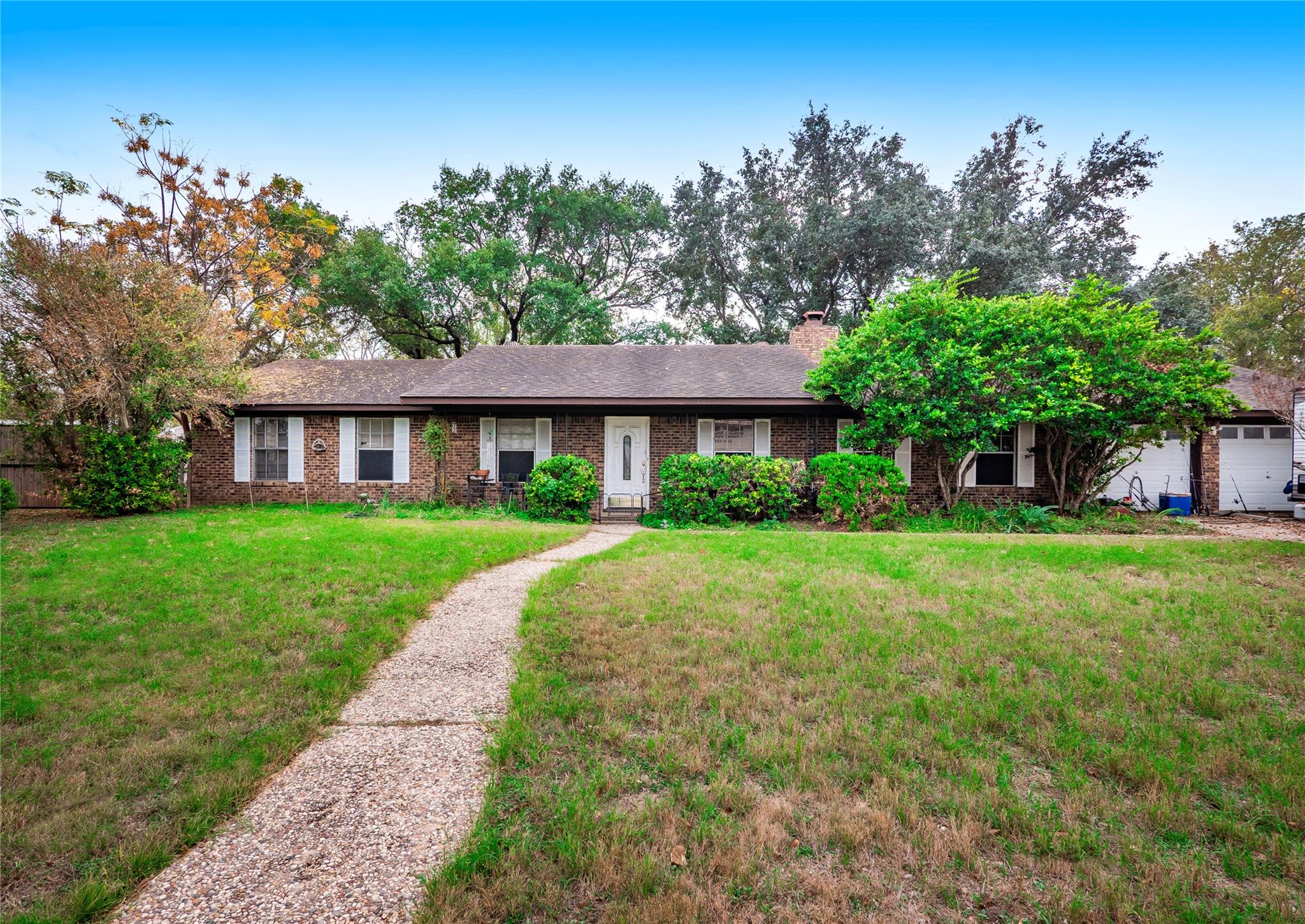 112 Hasler ST, Bastrop, TX 78602