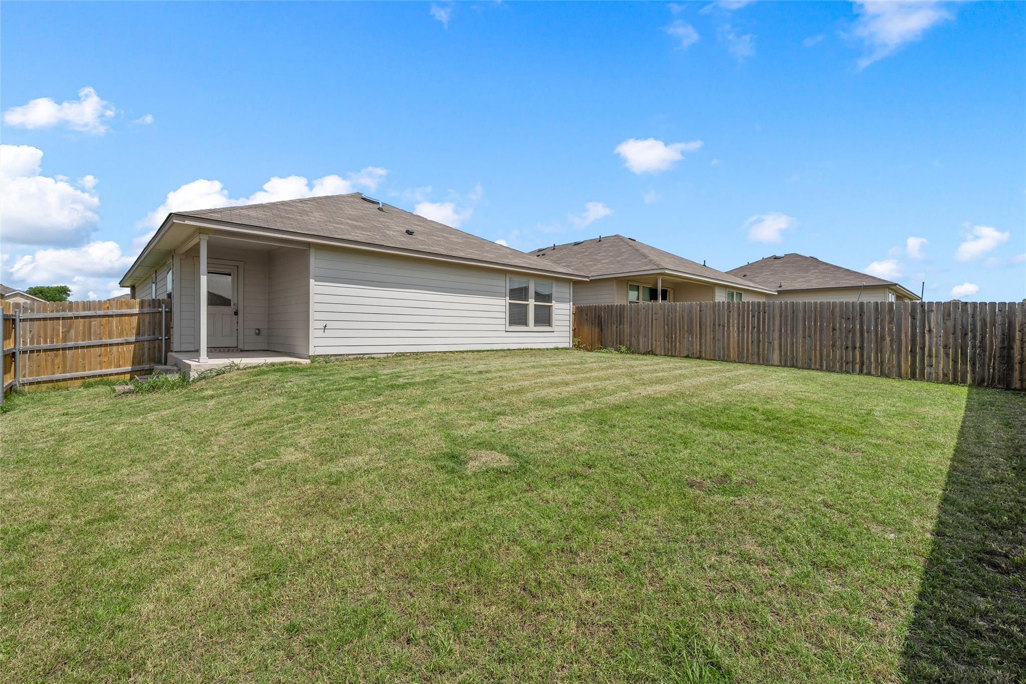 1049 Velvet CT, Troy, TX 76579
