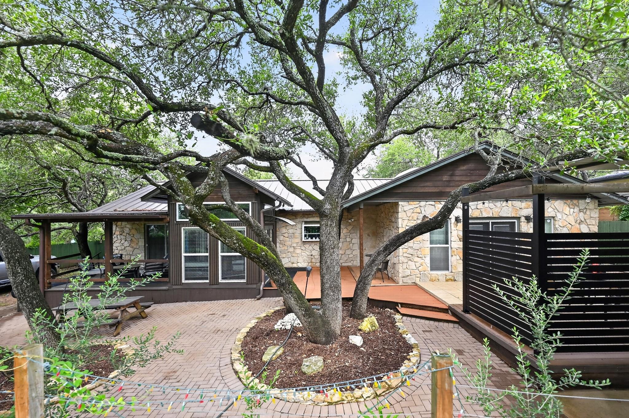 102 N Lake Hills DR, Austin, TX 78733