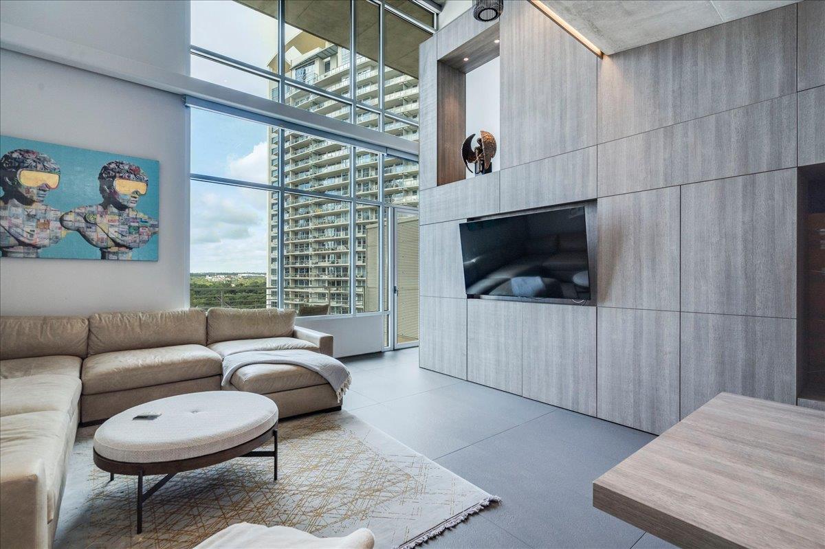 800 W 5th ST #1105, Austin, TX 78703