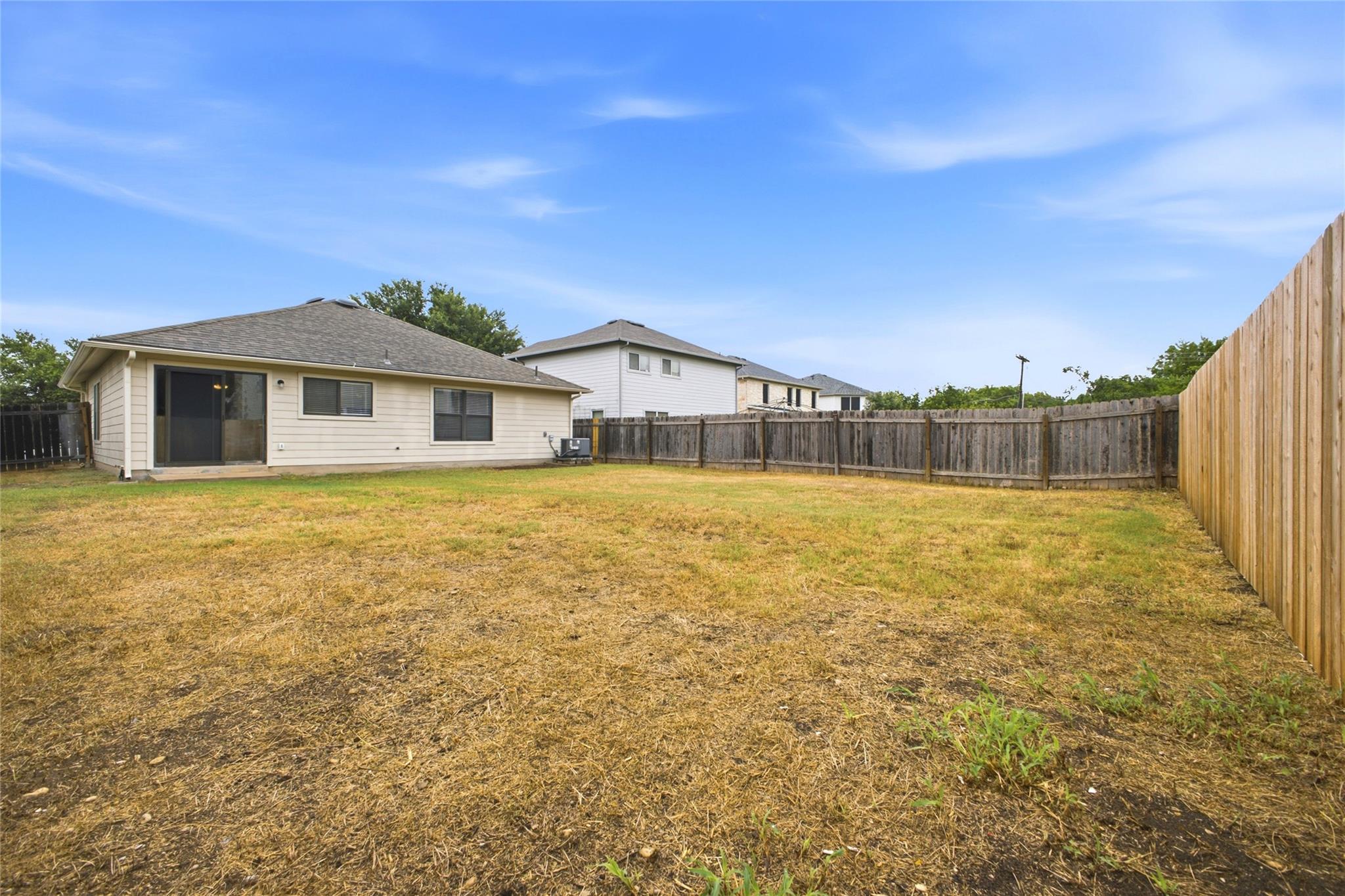 2206 Bluebonnet DR, Round Rock, TX 78664