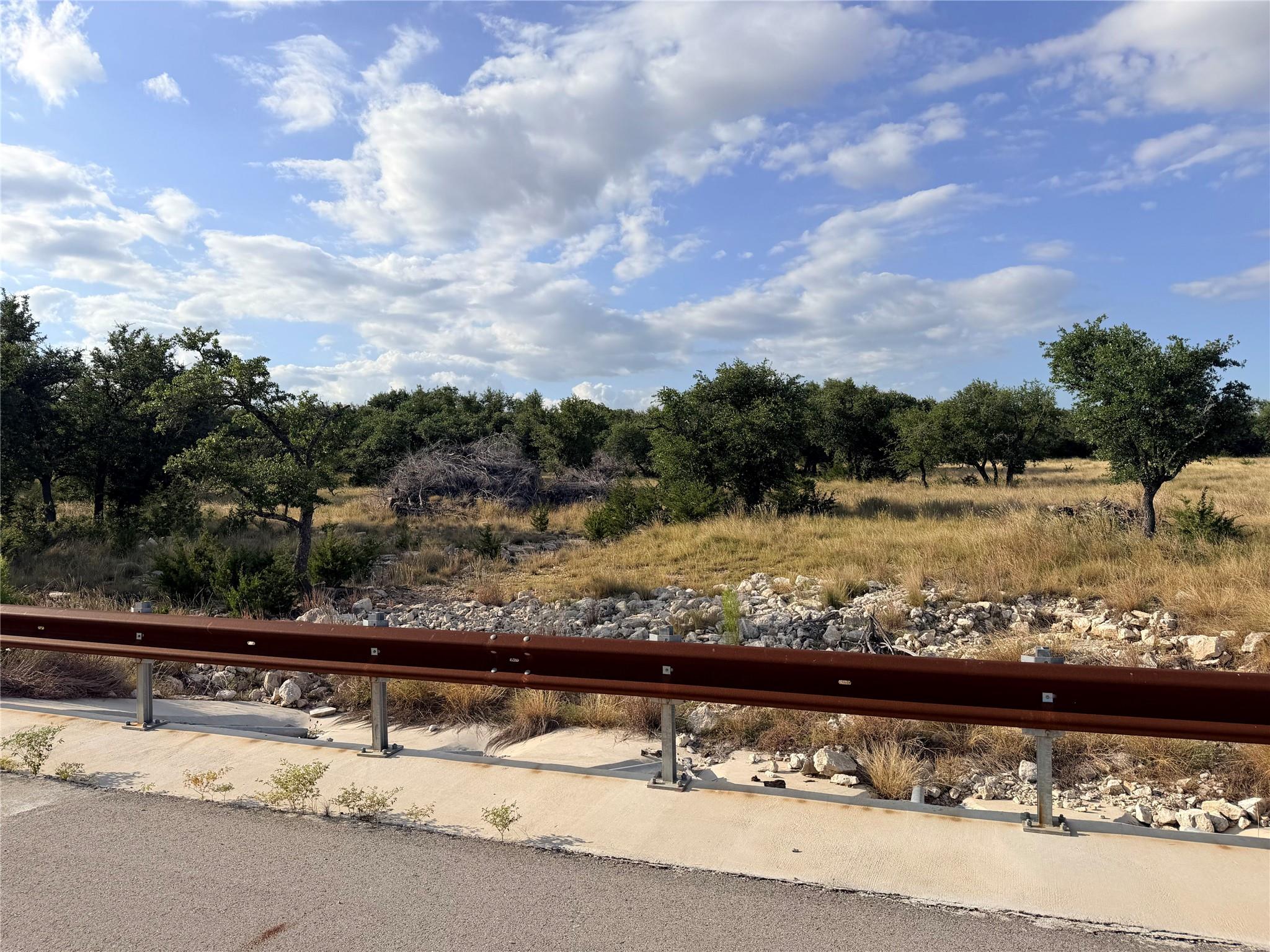 285 Brooklyn DR, Mountain Home, TX 78058