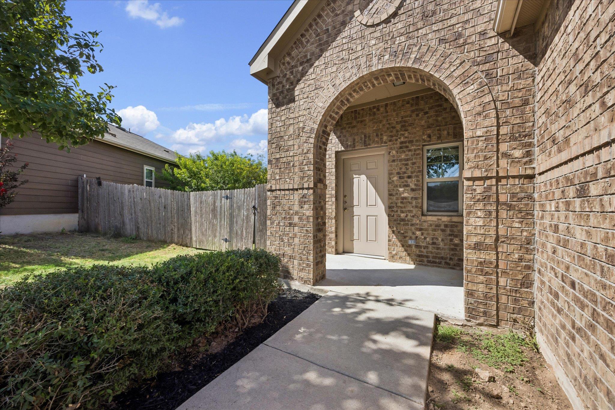 5633 Little Theater BND, Austin, TX 78747