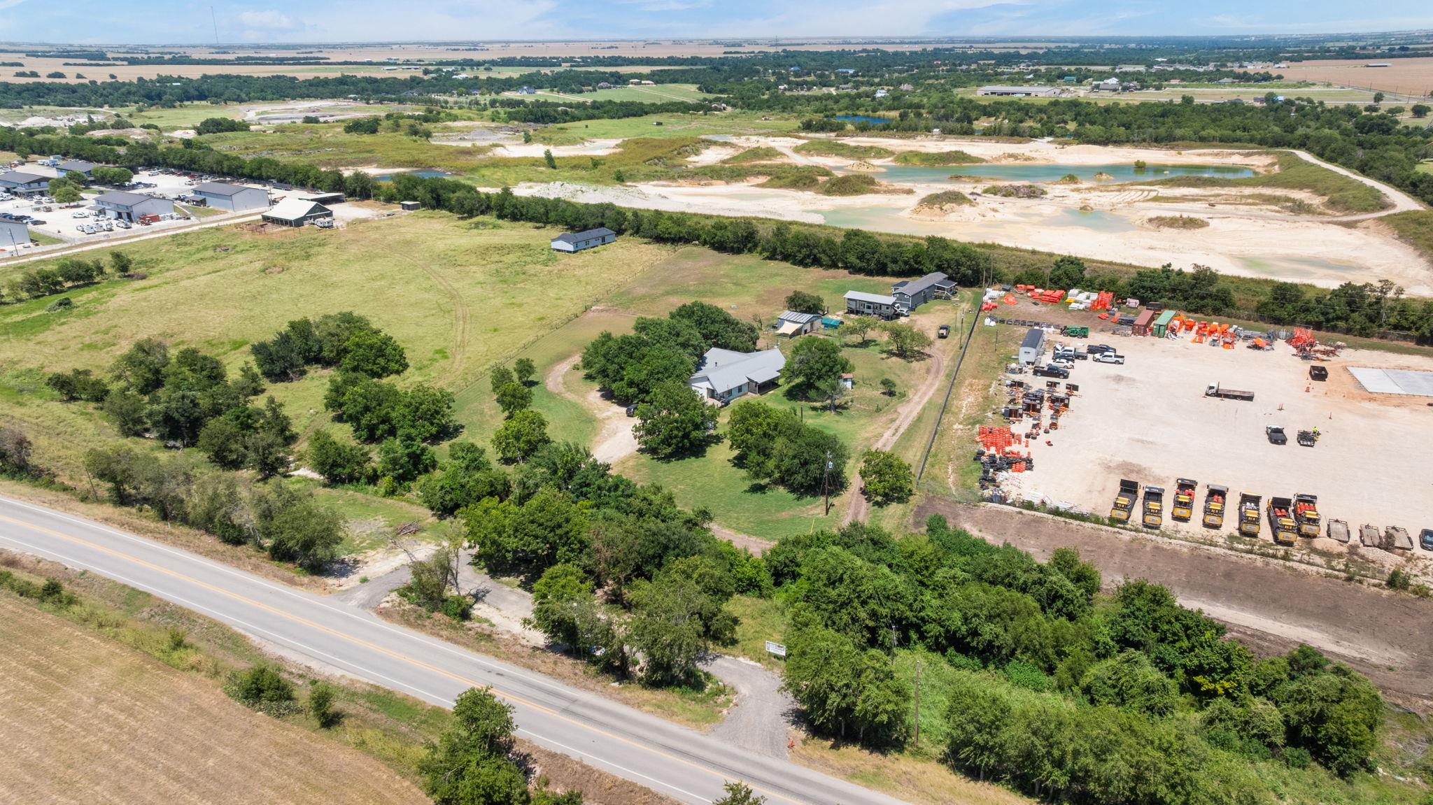1421 Fm 1660, Hutto, TX 78634