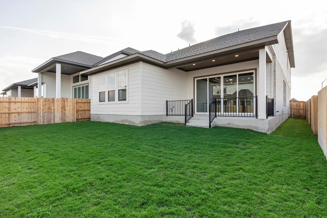 616 Leeland Dr, Liberty Hill, TX 78642
