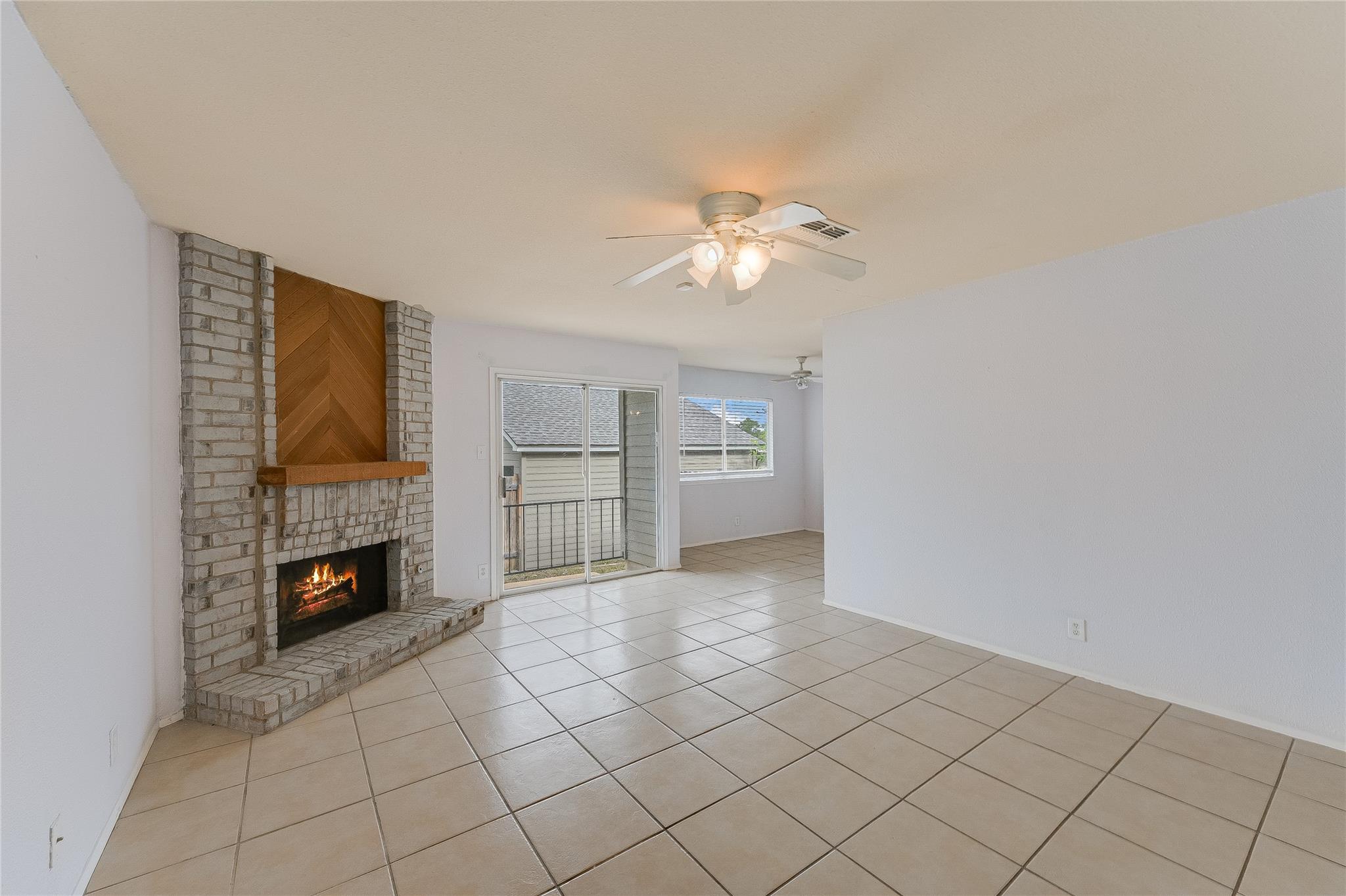 2605 W Stassney LN #B, Austin, TX 78745