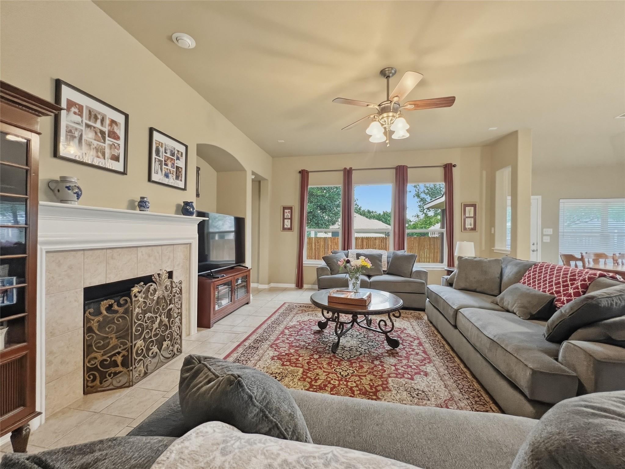 1317 Irish Moss TRL, Round Rock, TX 78665