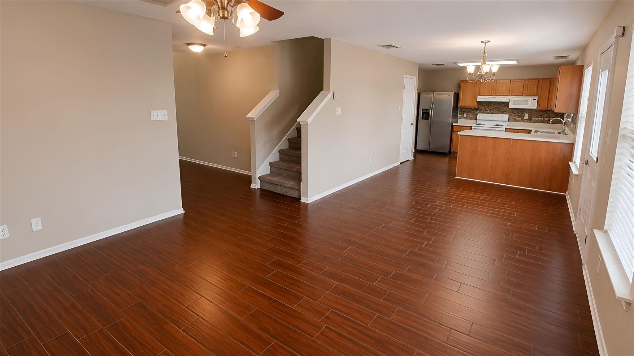 121 Wegstrom ST, Hutto, TX 78634