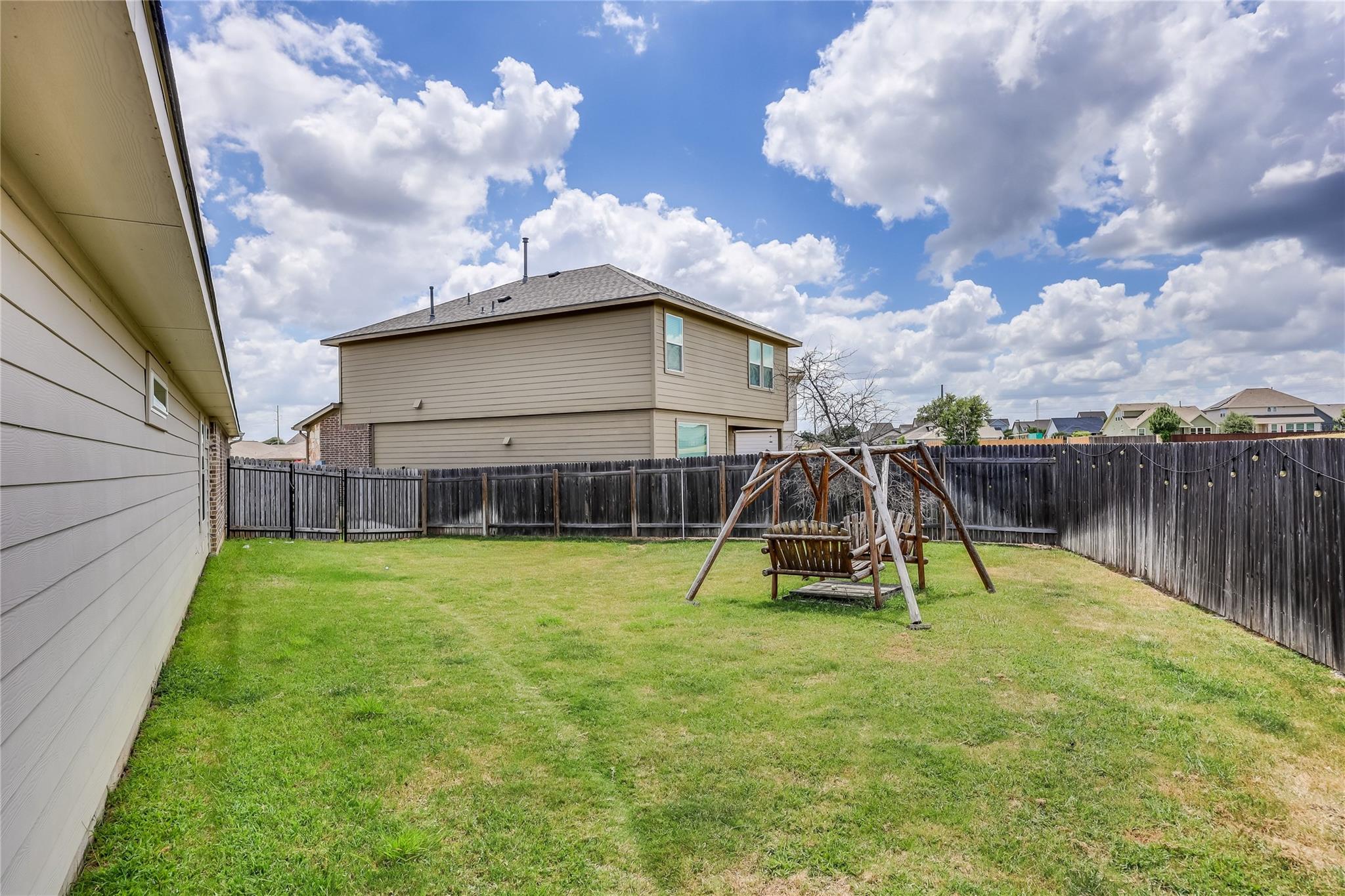 333 Blue Sage DR, Leander, TX 78641