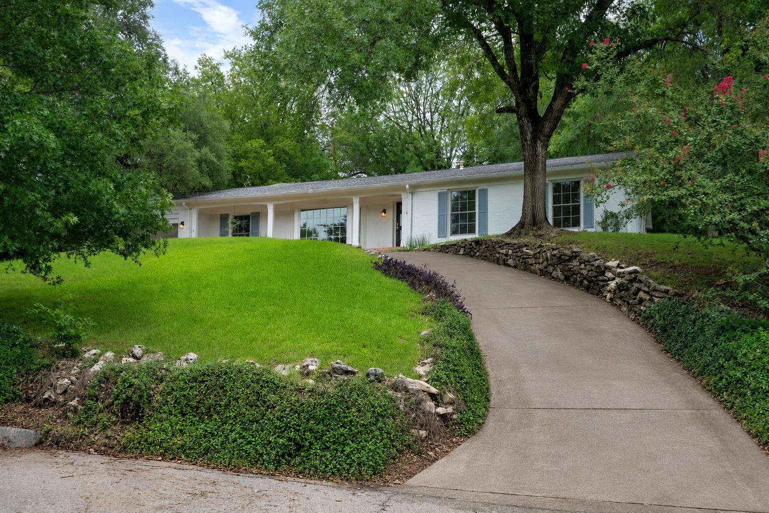 3405 Cascadera DR, Austin, TX 78731