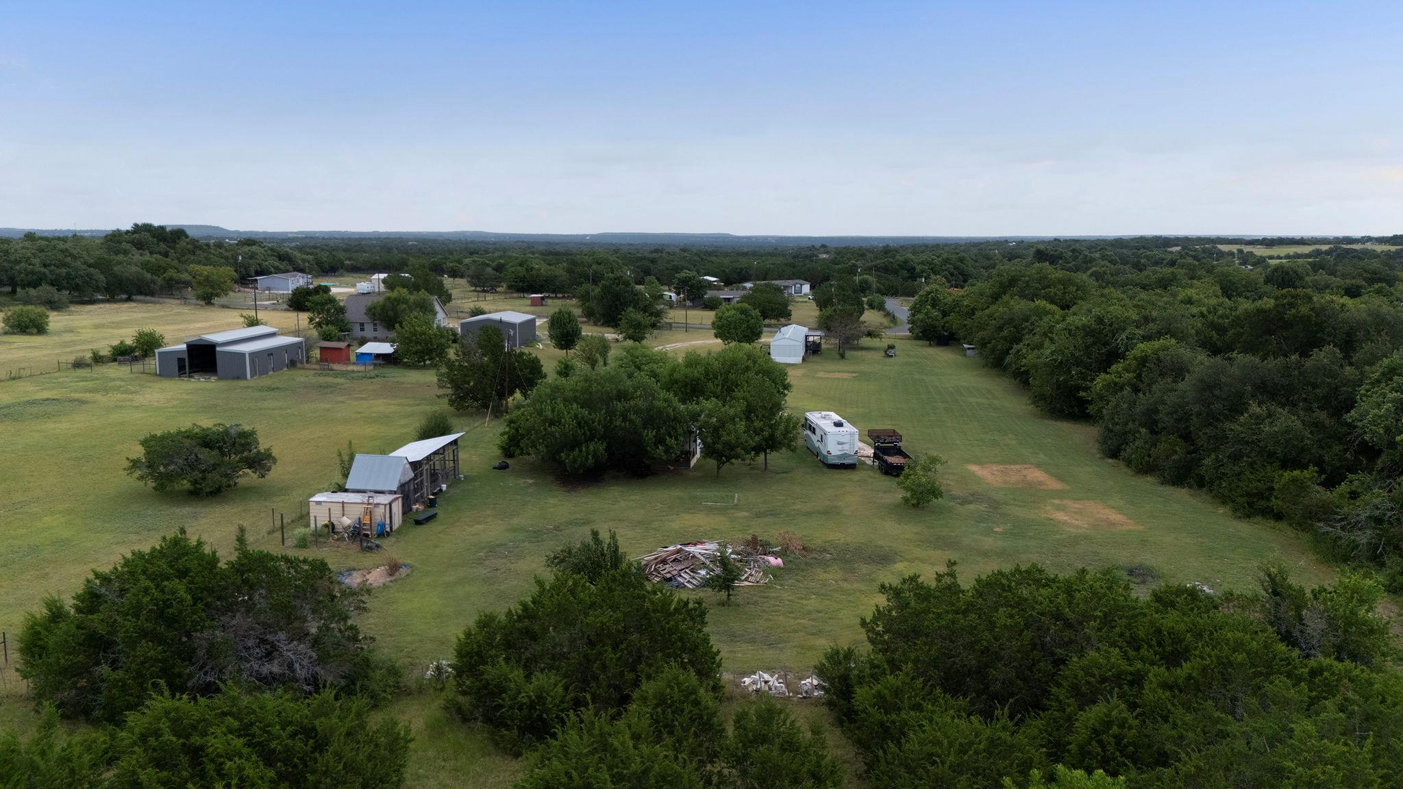 706 Phillip LN, Liberty Hill, TX 78642