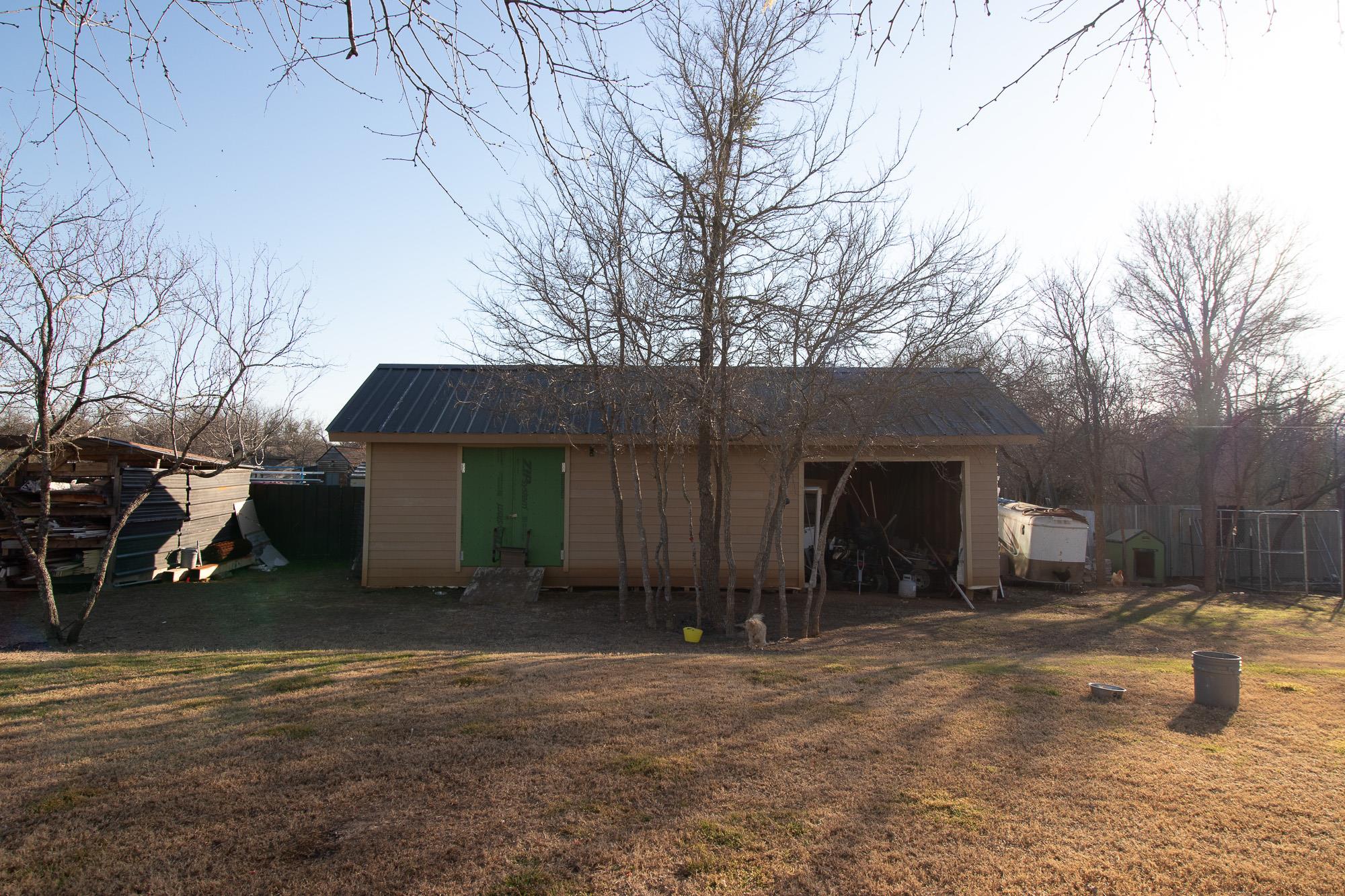 185 N Blushing DR, Cedar Creek, TX 78612