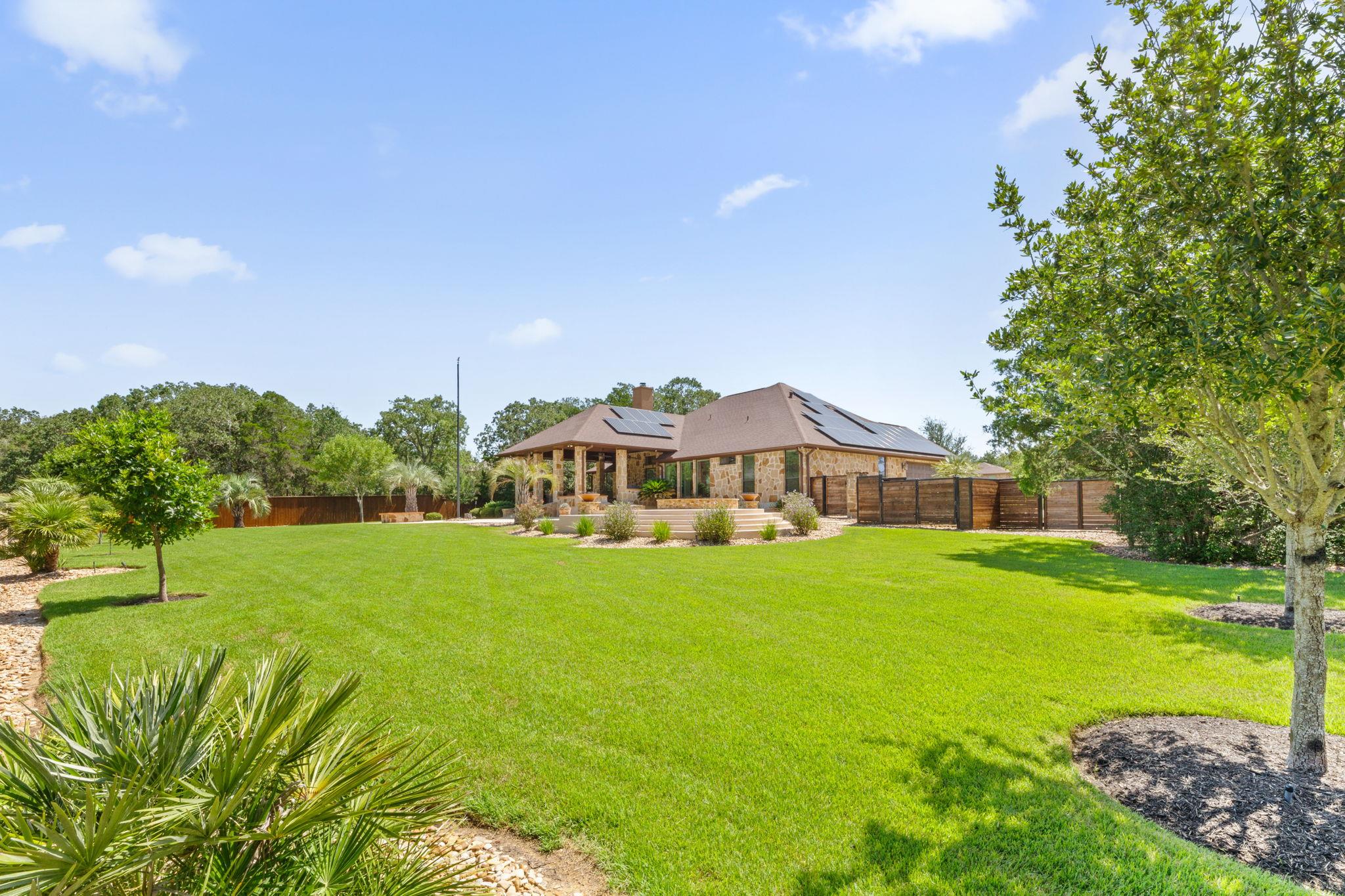 110 Long Bow CV, Bastrop, TX 78602