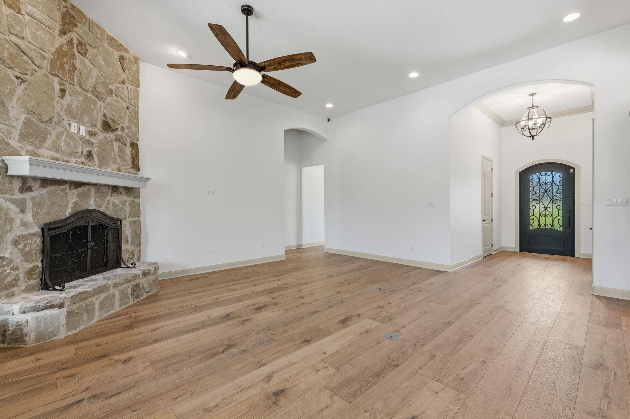 110 Long Bow CV, Bastrop, TX 78602