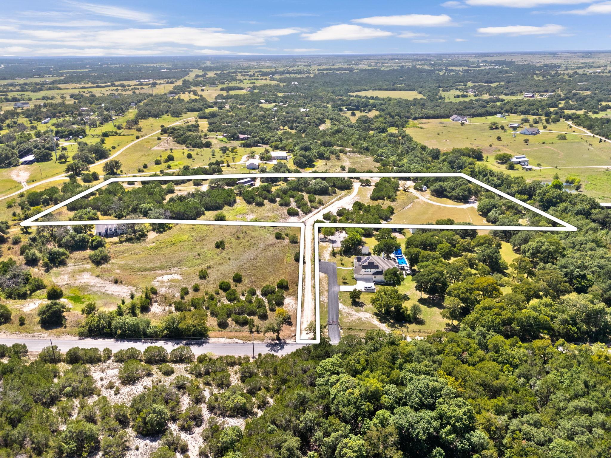 5775 County Road 200, Liberty Hill, TX 78642