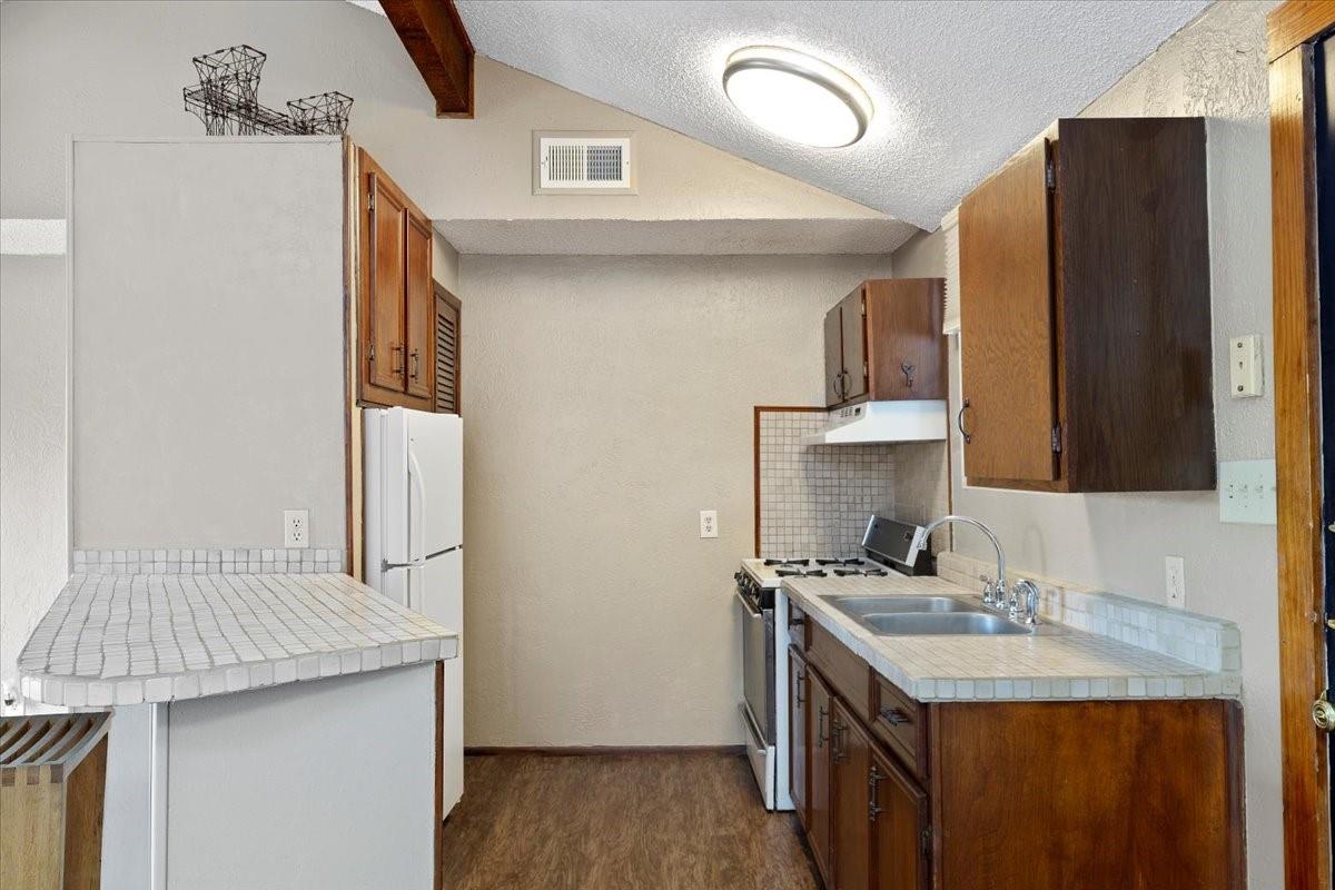 502 Grace LN, Austin, TX 78746
