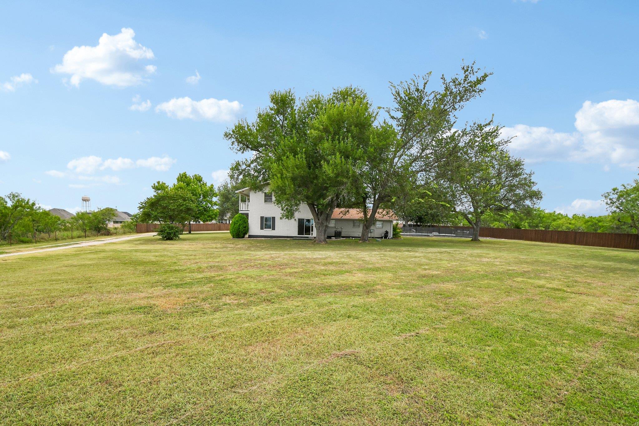 550 C Bud Stockton Loop, Jarrell, TX 76537