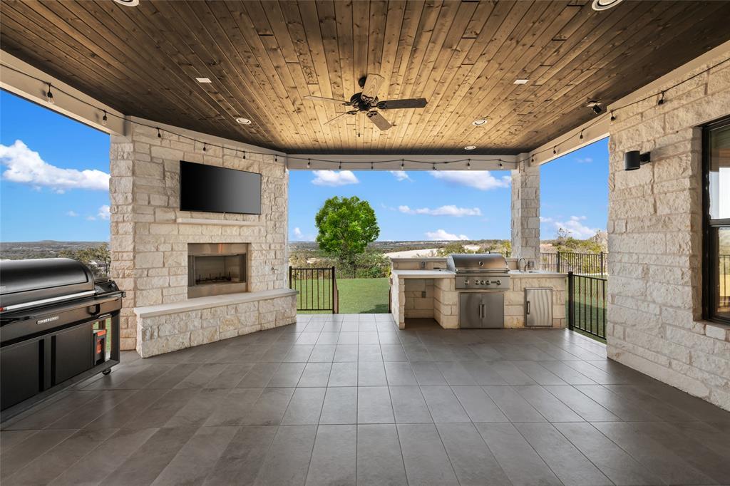 204 Roseleaf CT, Liberty Hill, TX 78642