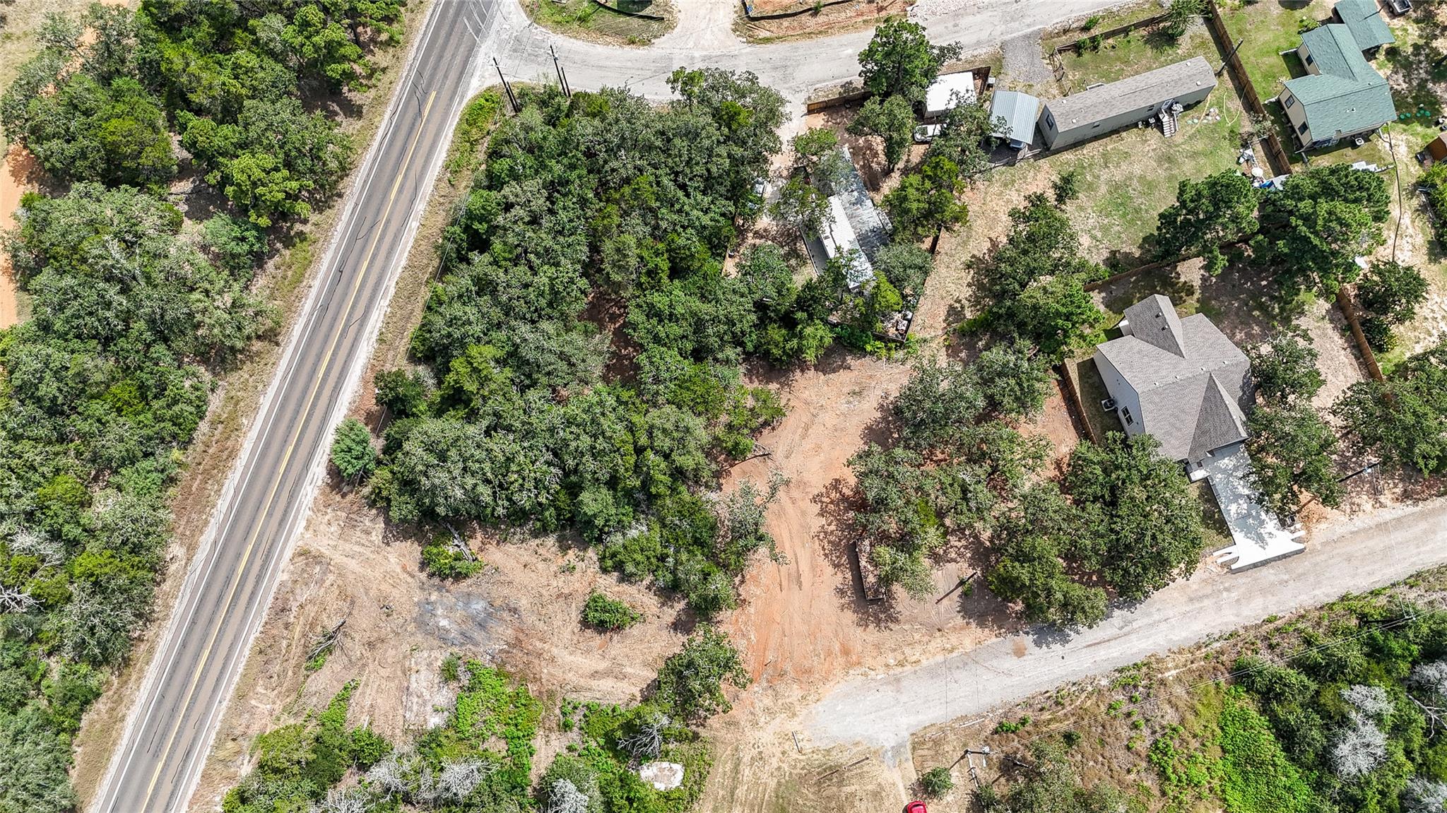 115 Eaglenest CT, Smithville, TX 78957
