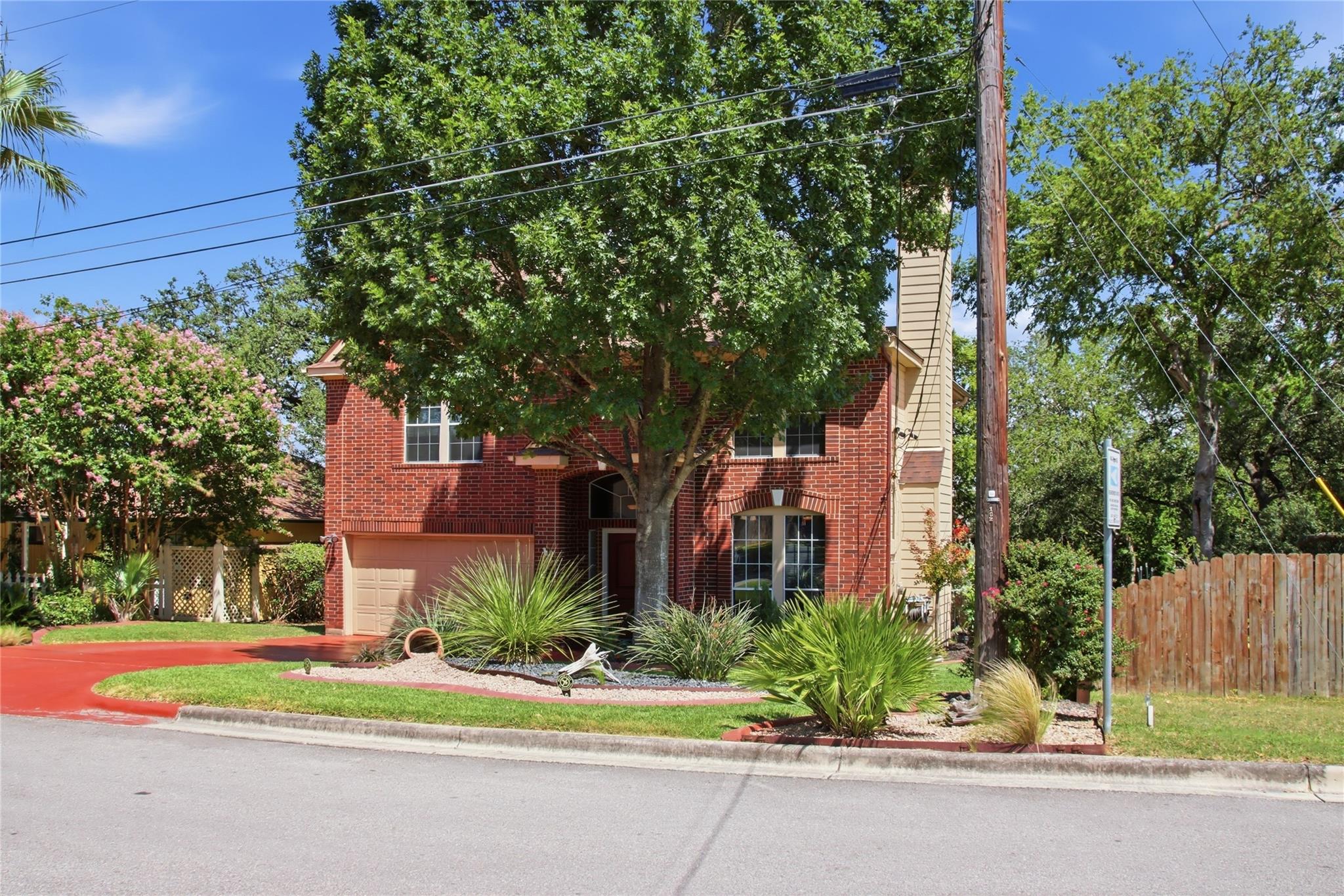 102 Elm Hill CT, San Marcos, TX 78666