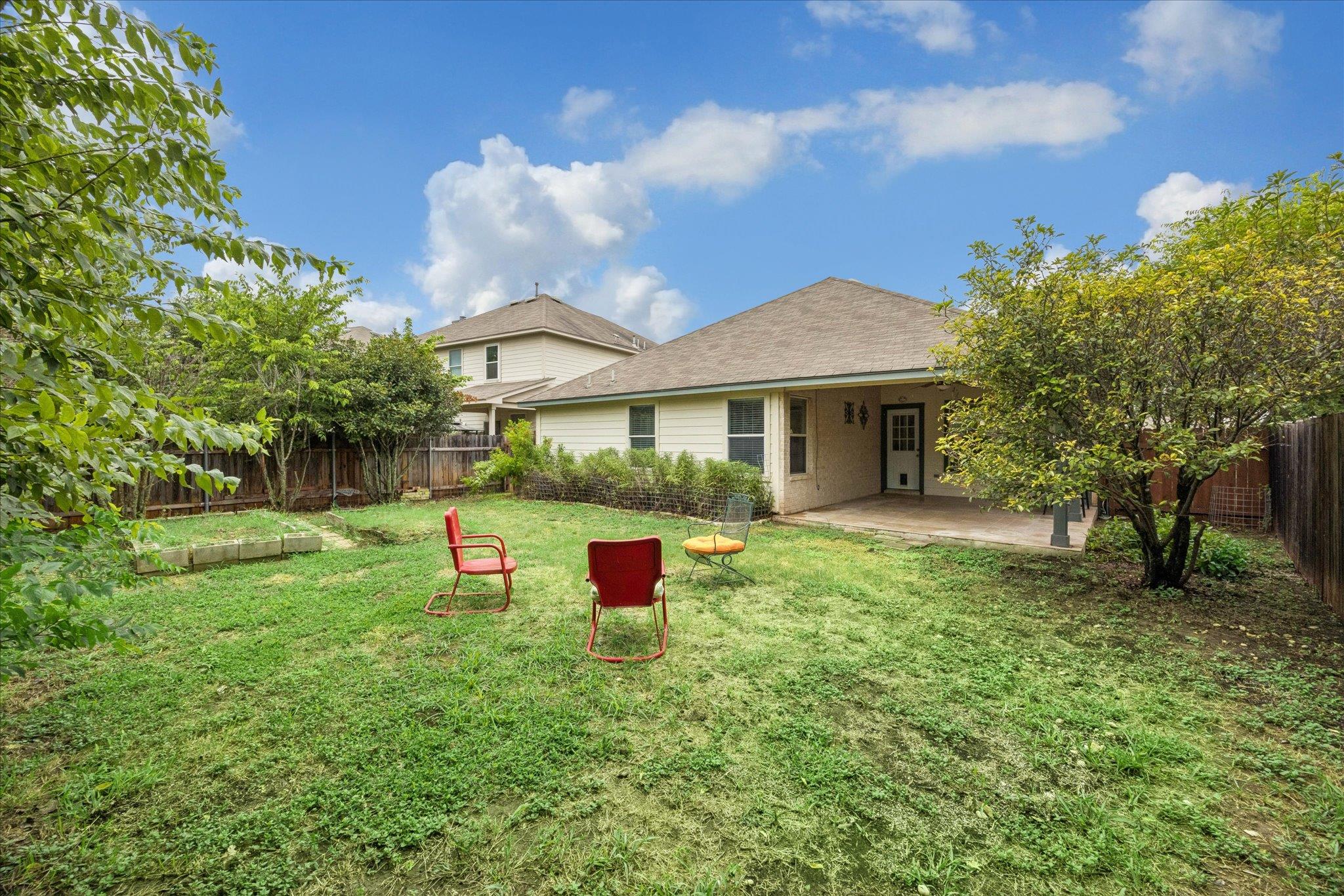 230 Middle Creek CRK, Buda, TX 78610