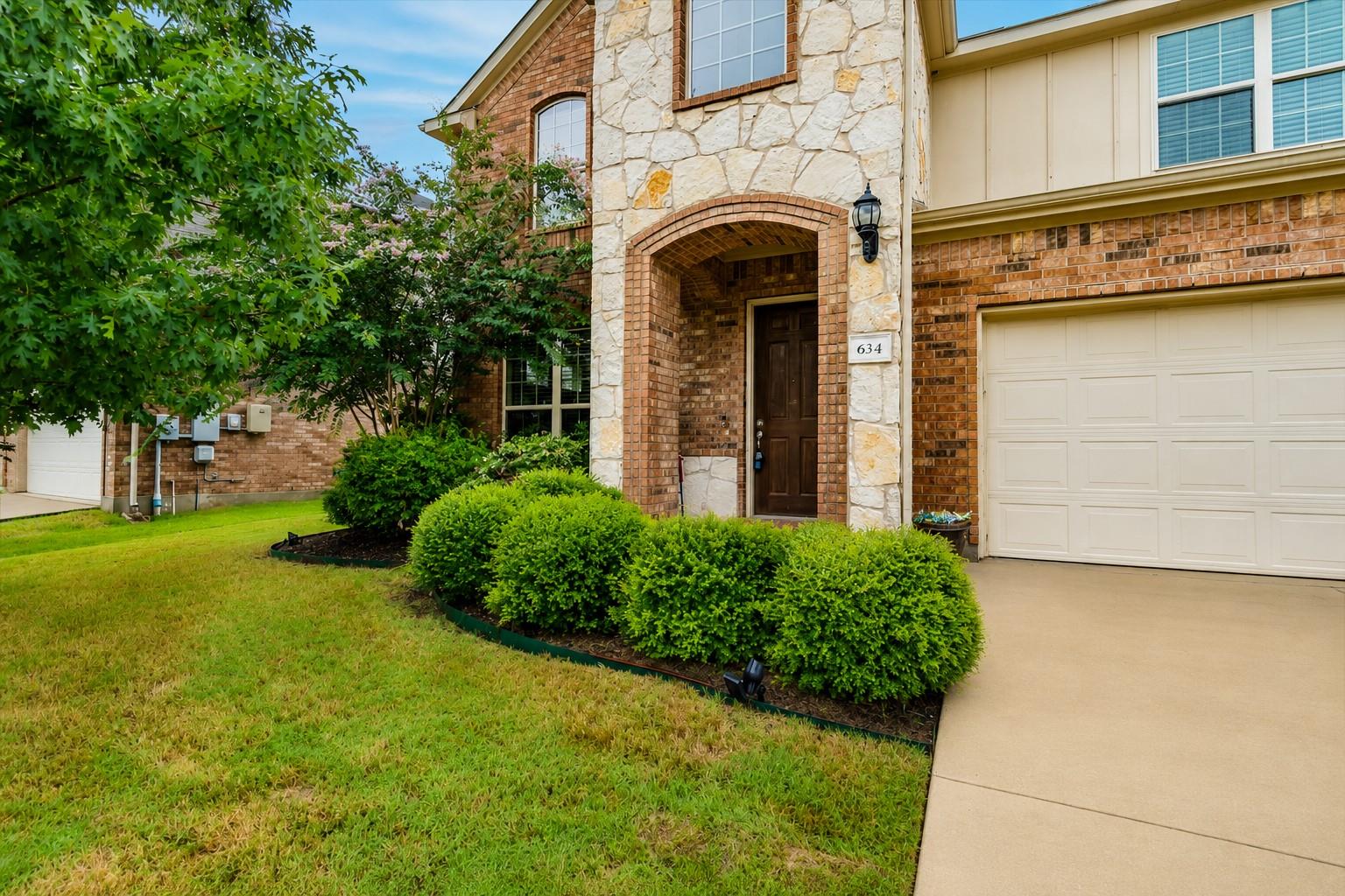 634 Blossom Valley STRM, Buda, TX 78610