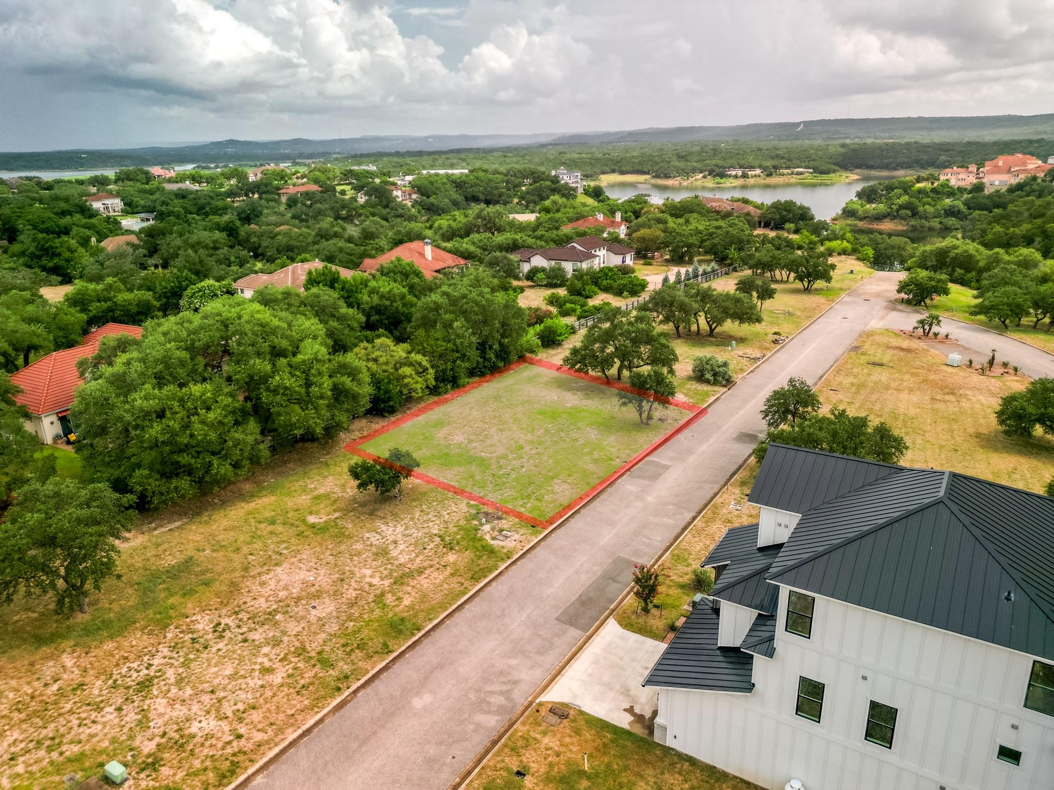 2424 Bruin DR #33, Spicewood, TX 78669