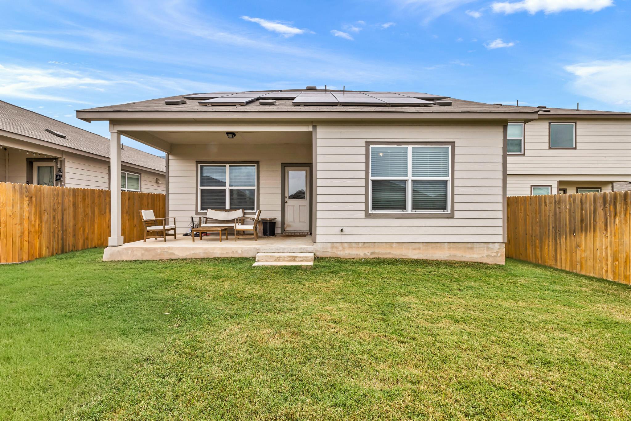 129 Rowdy Yates Way, Jarrell, TX 76537