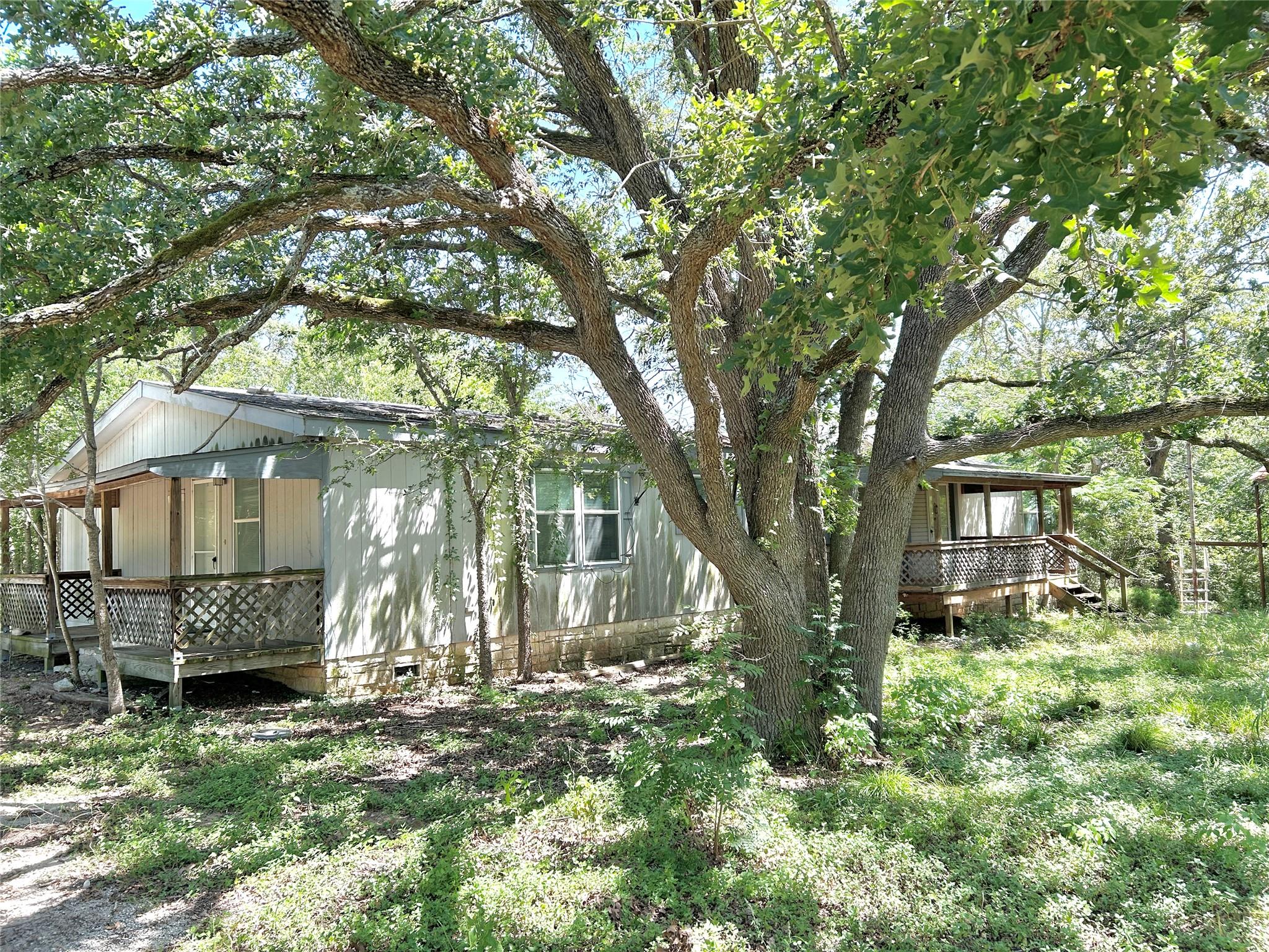223 Foothill RD, Bastrop, TX 78602