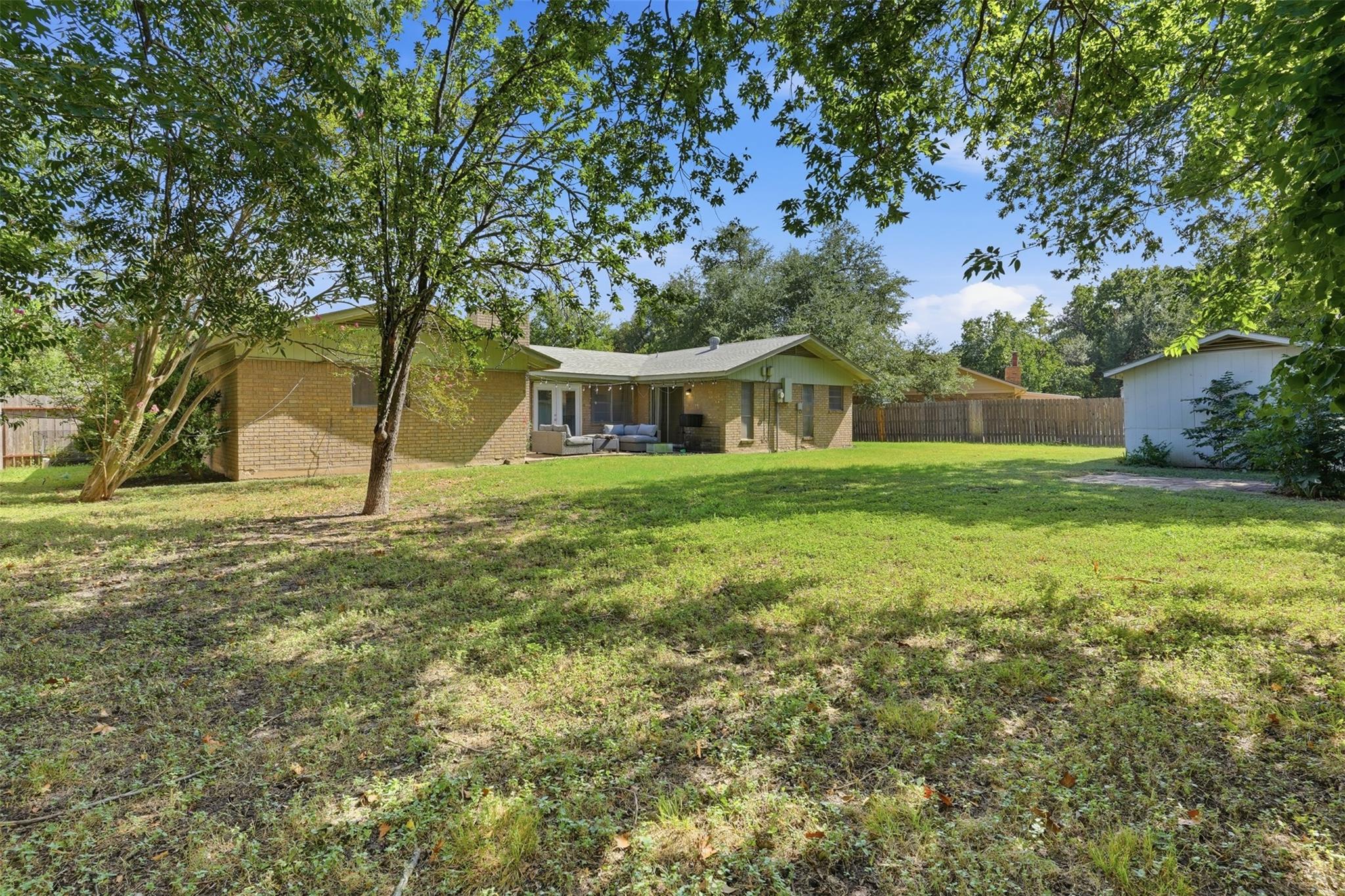 1609 Tammi LN, Taylor, TX 76574