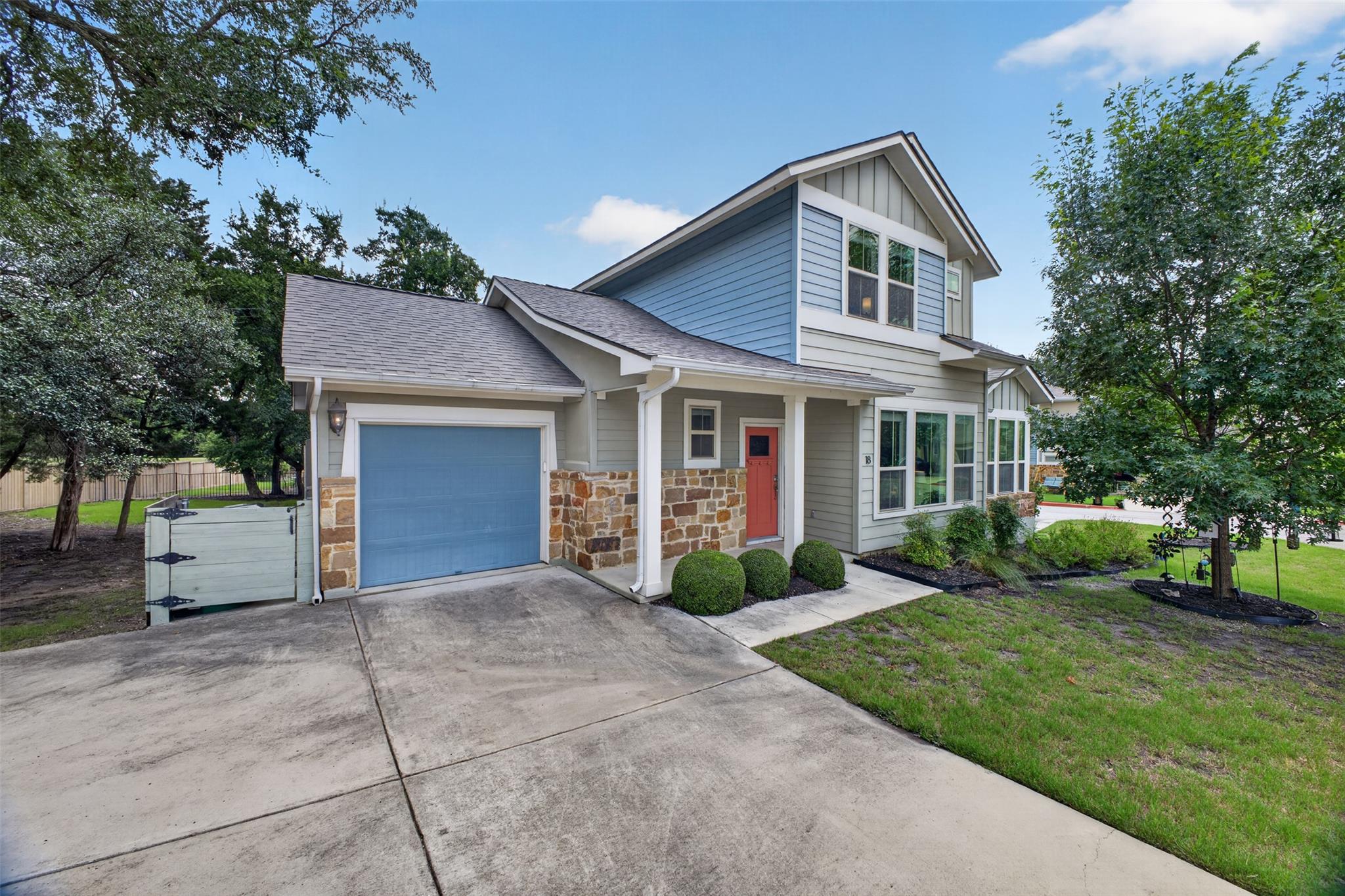 710 Arrow Point Dr #18, Cedar Park, TX 78613