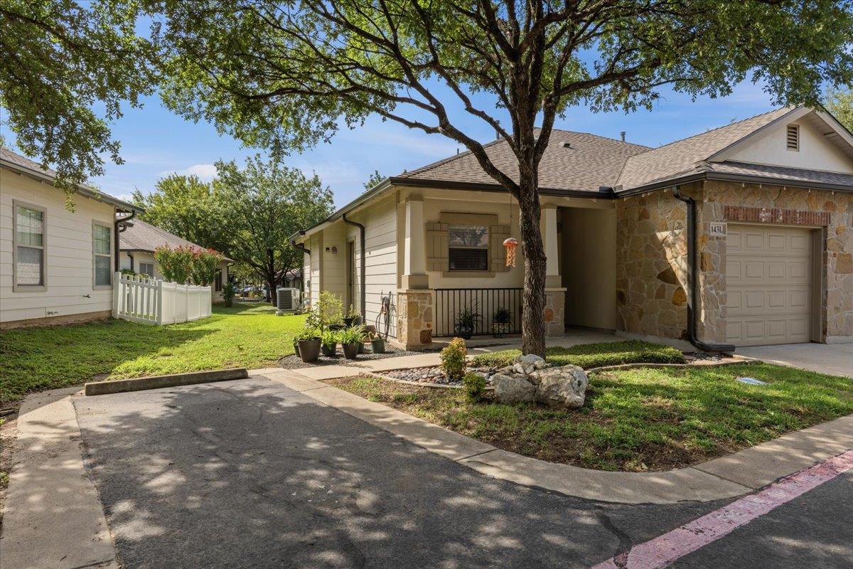 6801 Beckett RD #143L, Austin, TX 78749