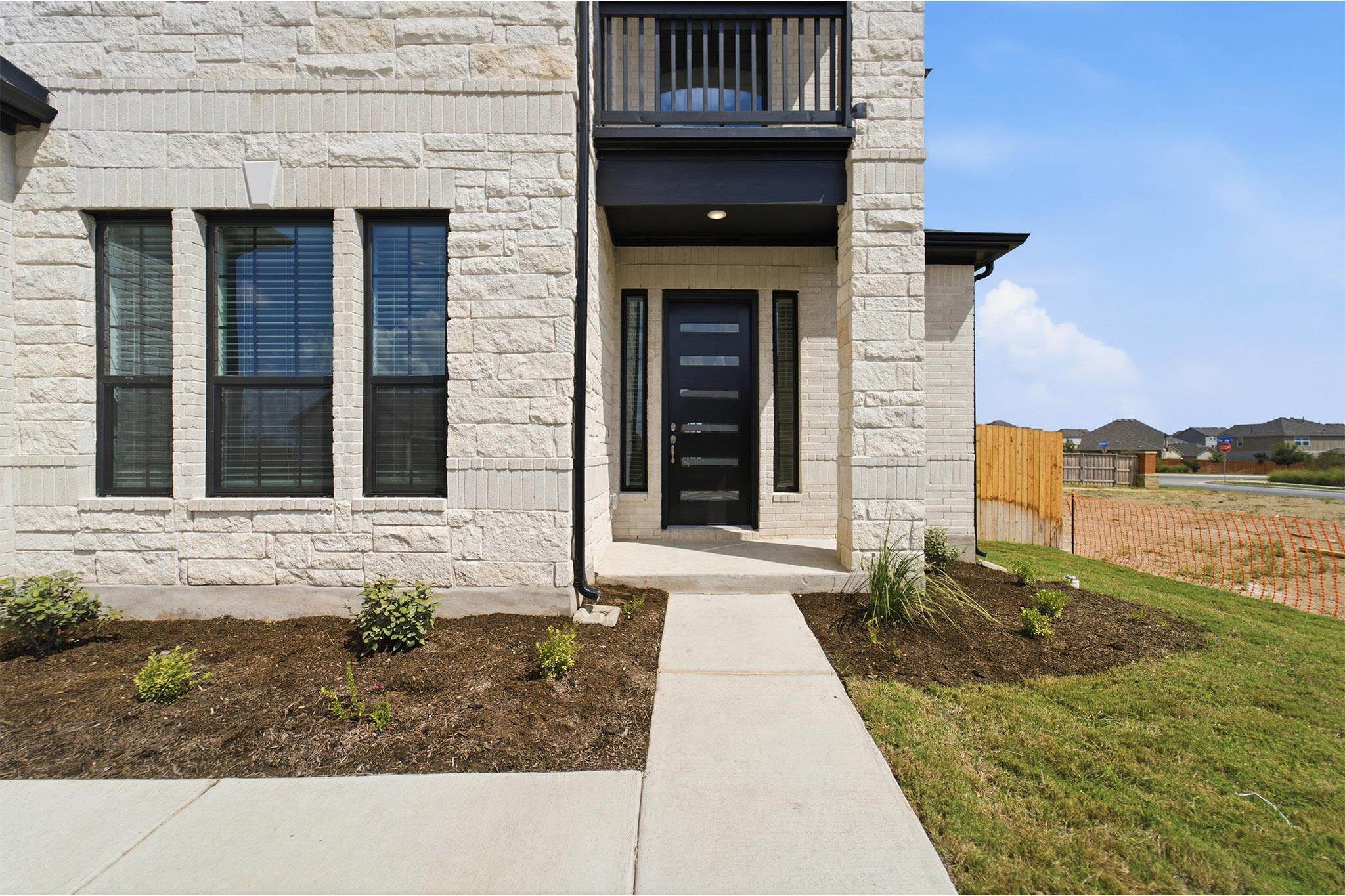417 Lost Tree DR, Buda, TX 78610