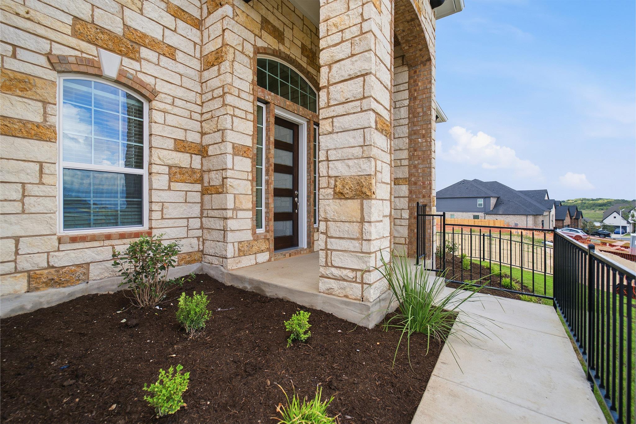 301 Ginger ST, Buda, TX 78610