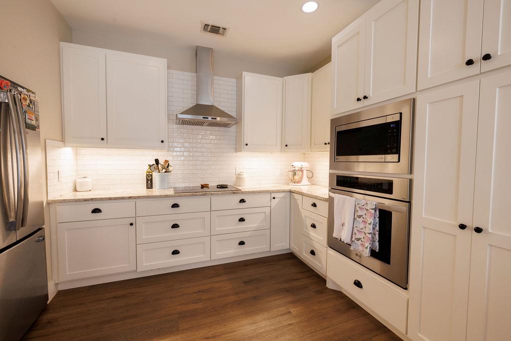 5 Champions LN, Lakeway, TX 78734